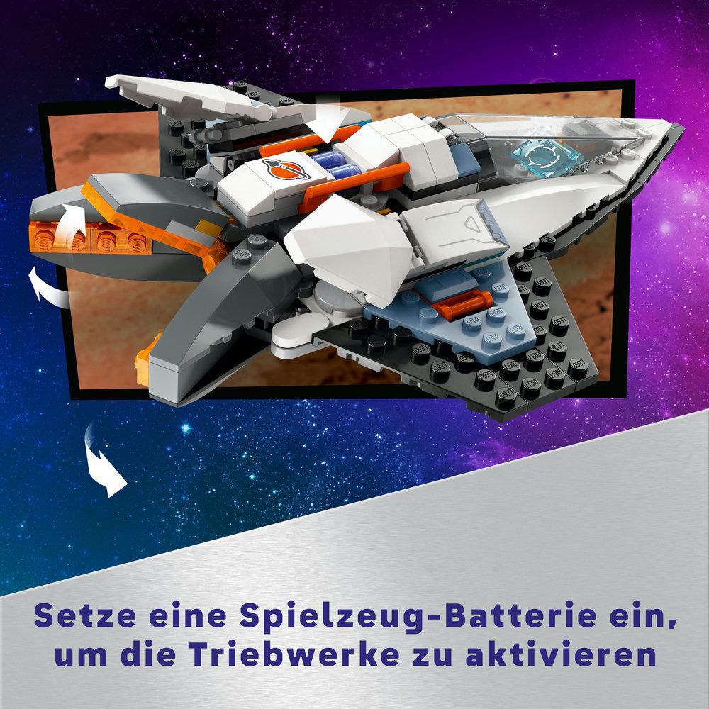 Lego-Raumschiffspielzeug mit weißen, grauen und orangen Teilen, vor einem Weltraumhintergrund.