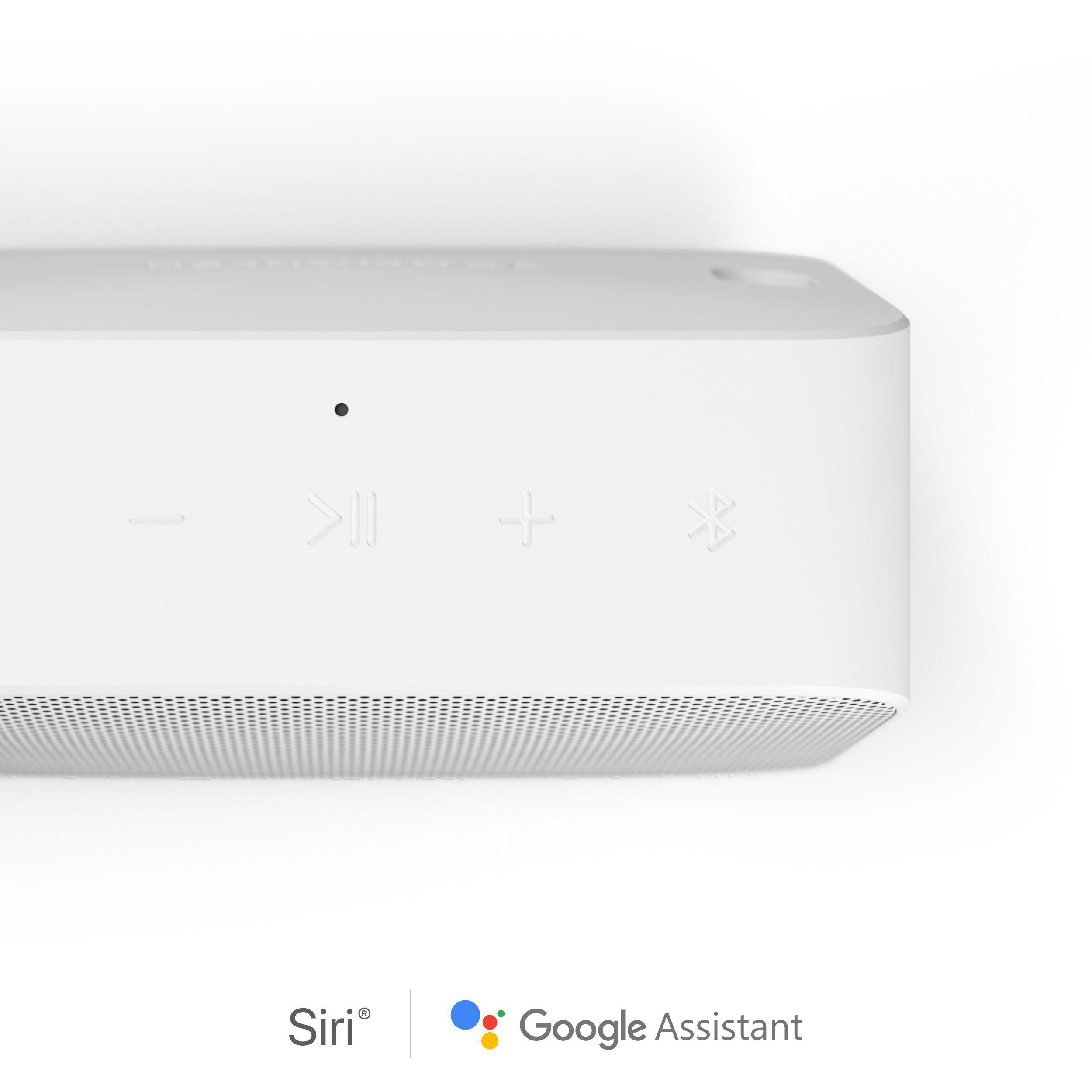 Weißer Lautsprecher mit Wiedergabe-, Lautstärke- und Bluetooth-Tasten. Siri- und Google Assistant-Logos unten.