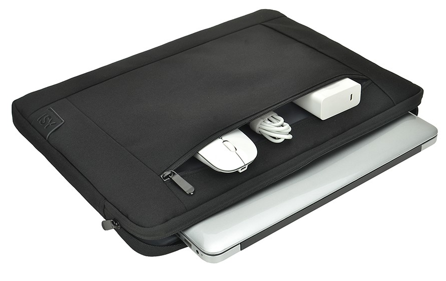 Egy fekete laptop tok fehér egérrel, töltővel és laptopmal, a tokon cipzár van.