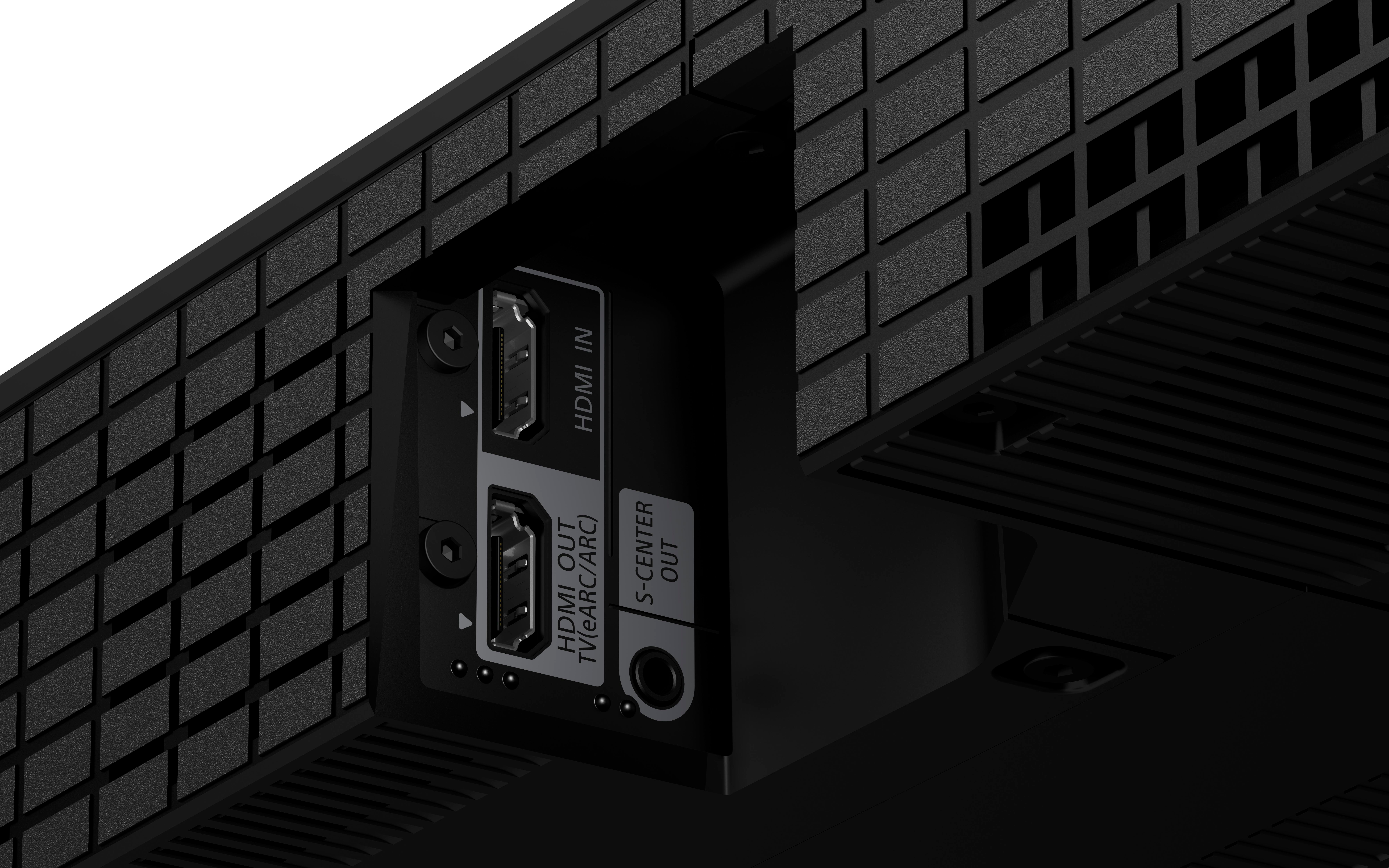 Nahaufnahme von TV-Anschlüssen mit HDMI und anderen Anschlussmöglichkeiten.