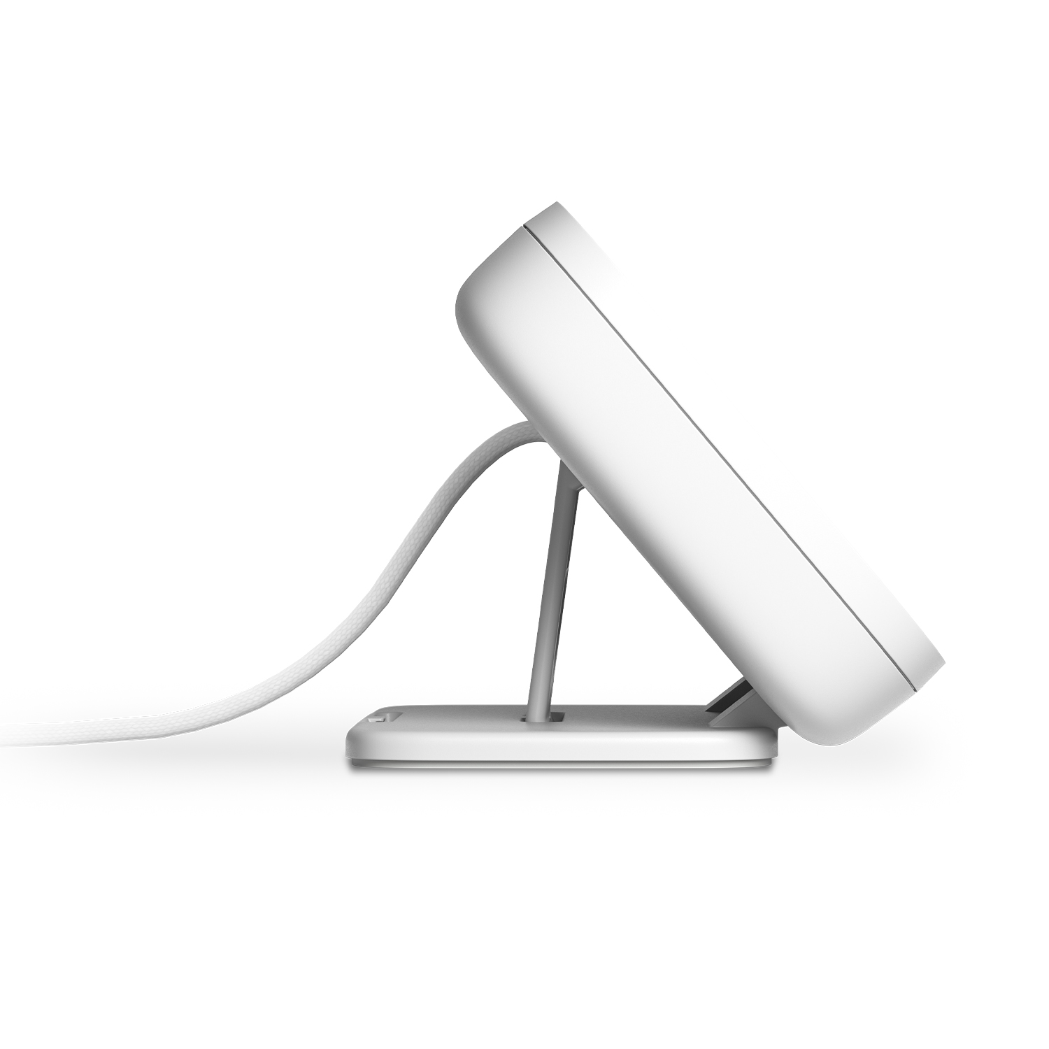 Dispositivo bianco su supporto. Cavo bianco collegato. Sfondo bianco.
