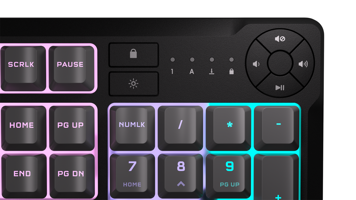 Primer plano de un teclado negro con teclas iluminadas. Las teclas están etiquetadas con varias funciones.