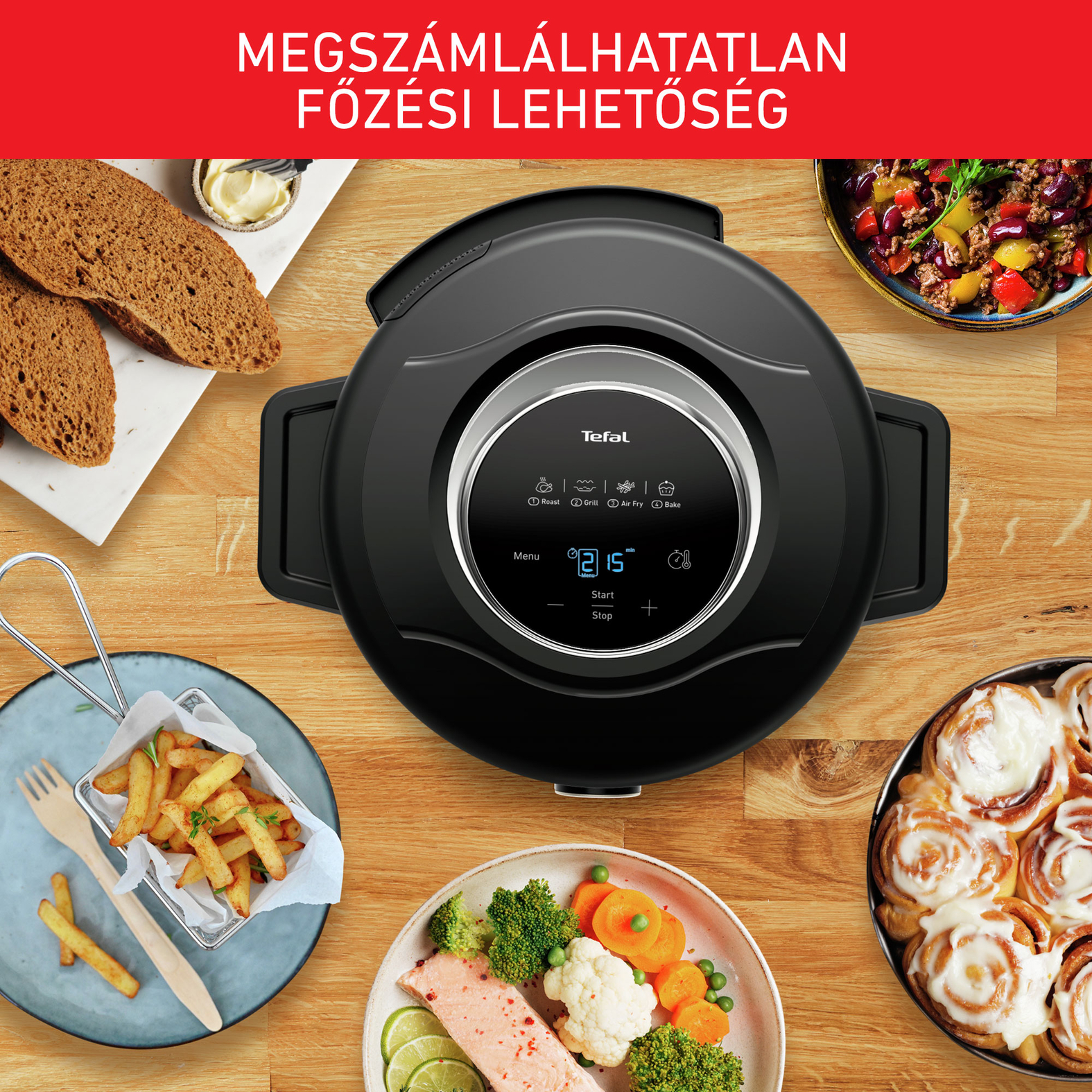 Fekete Tefal multi-főző különböző ételekkel egy fa asztalon. Szöveg: megszámlálhatatlan főzési lehetőség.