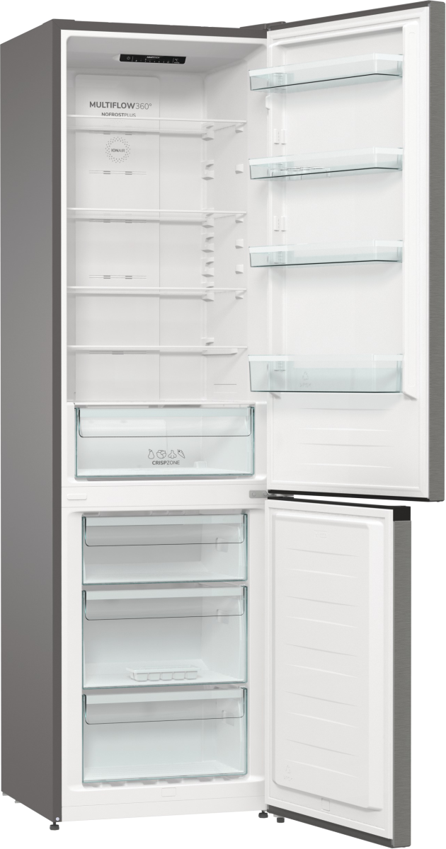 Otwarta lodówka z półkami, szufladami i otwartą komorą zamrażarki. Lodówka jest szara.