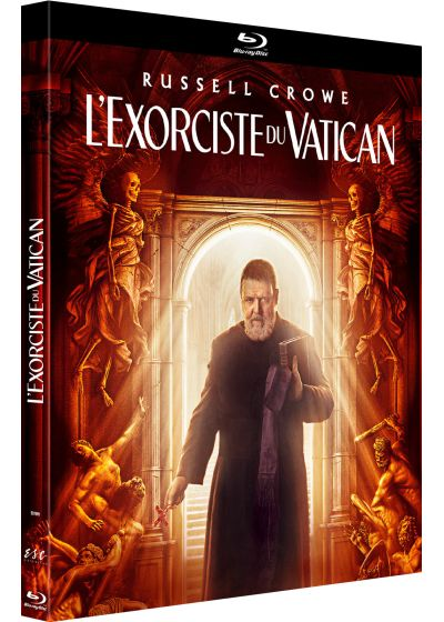 Couverture de disque Blu-ray : Russell Crowe dans 'L'Exorciste du Vatican' avec décor d'église.