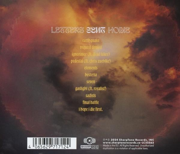 CD-Cover mit Text: Letters Sent Home. Hintergrund zeigt einen bewölkten Himmel.