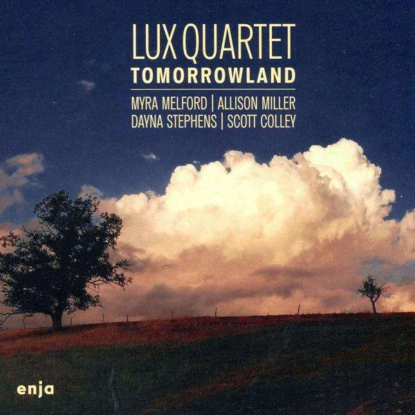 Albumcover mit einer Landschaft aus Himmel und Wolken. Text oben. Zwei Bäume in der Szene.