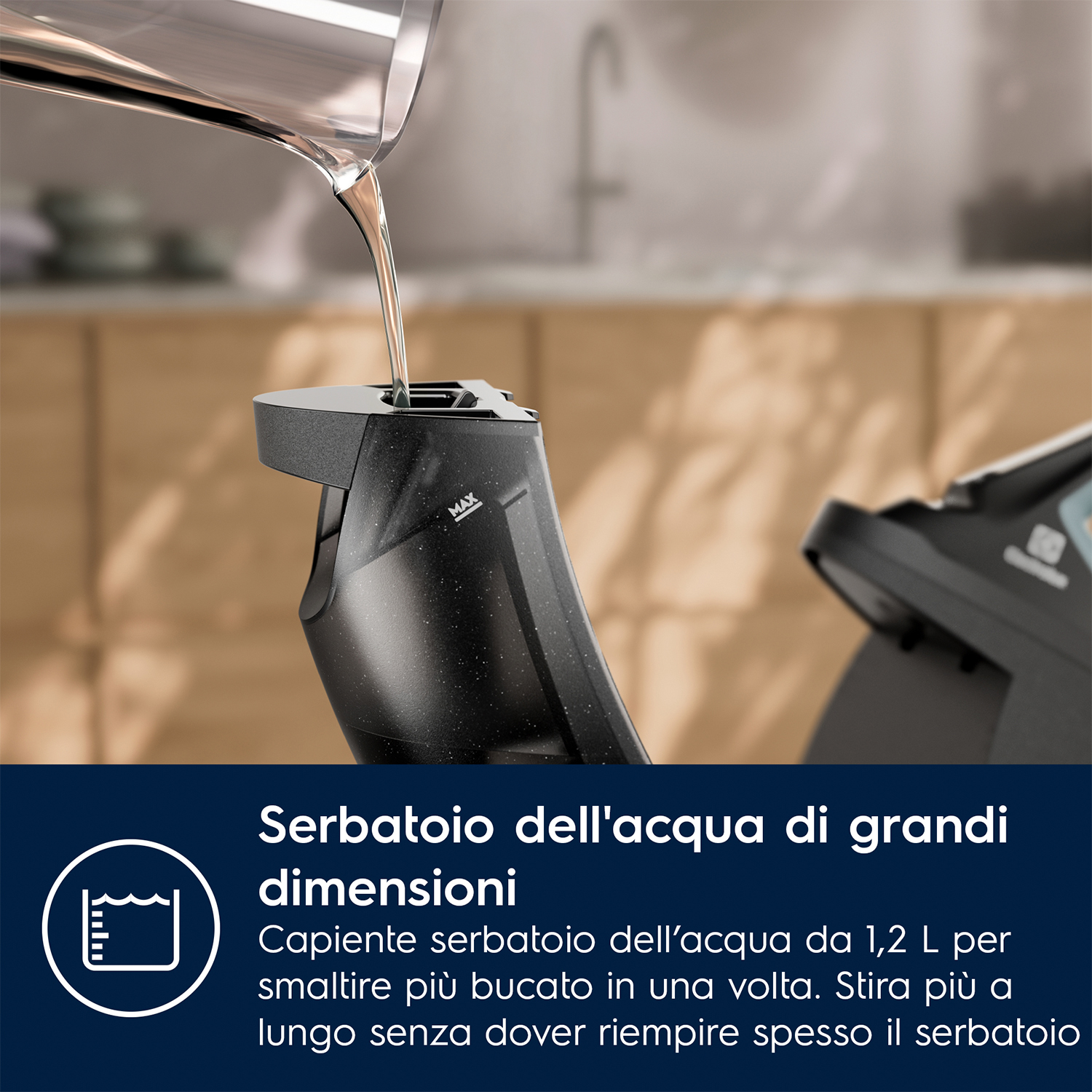 Una friggitrice ad aria Ninja nera con due cestelli e display digitale su sfondo bianco.