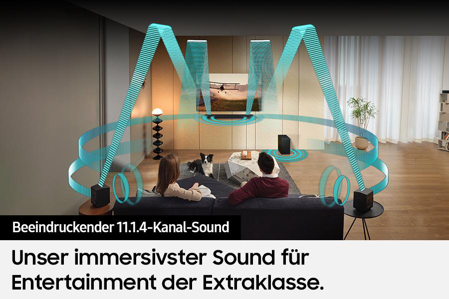 Ein Wohnzimmer mit Schallwellen, die von Lautsprechern ausgehen.