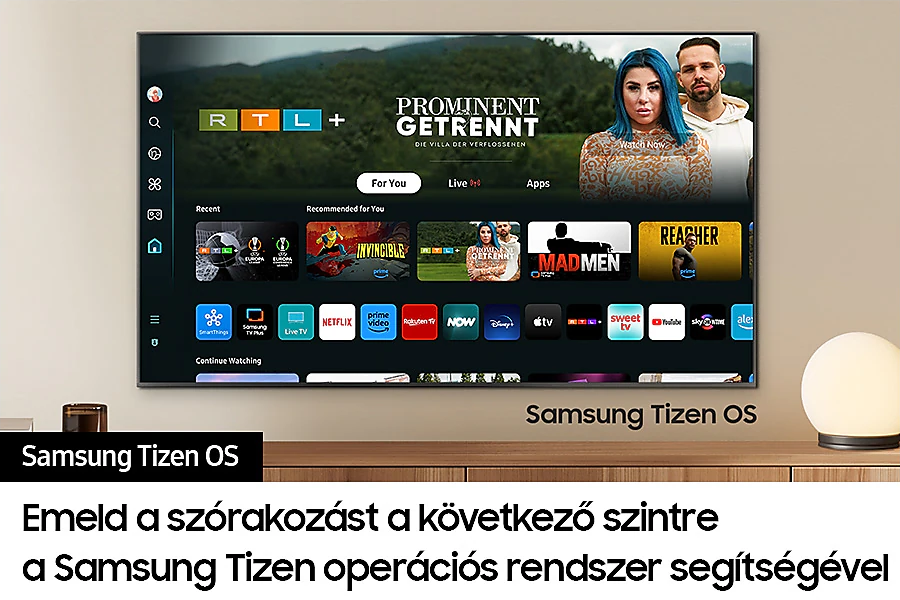 Egy modern TV képernyő, streaming szolgáltatás felületét mutatja. Szöveg és képek láthatók.