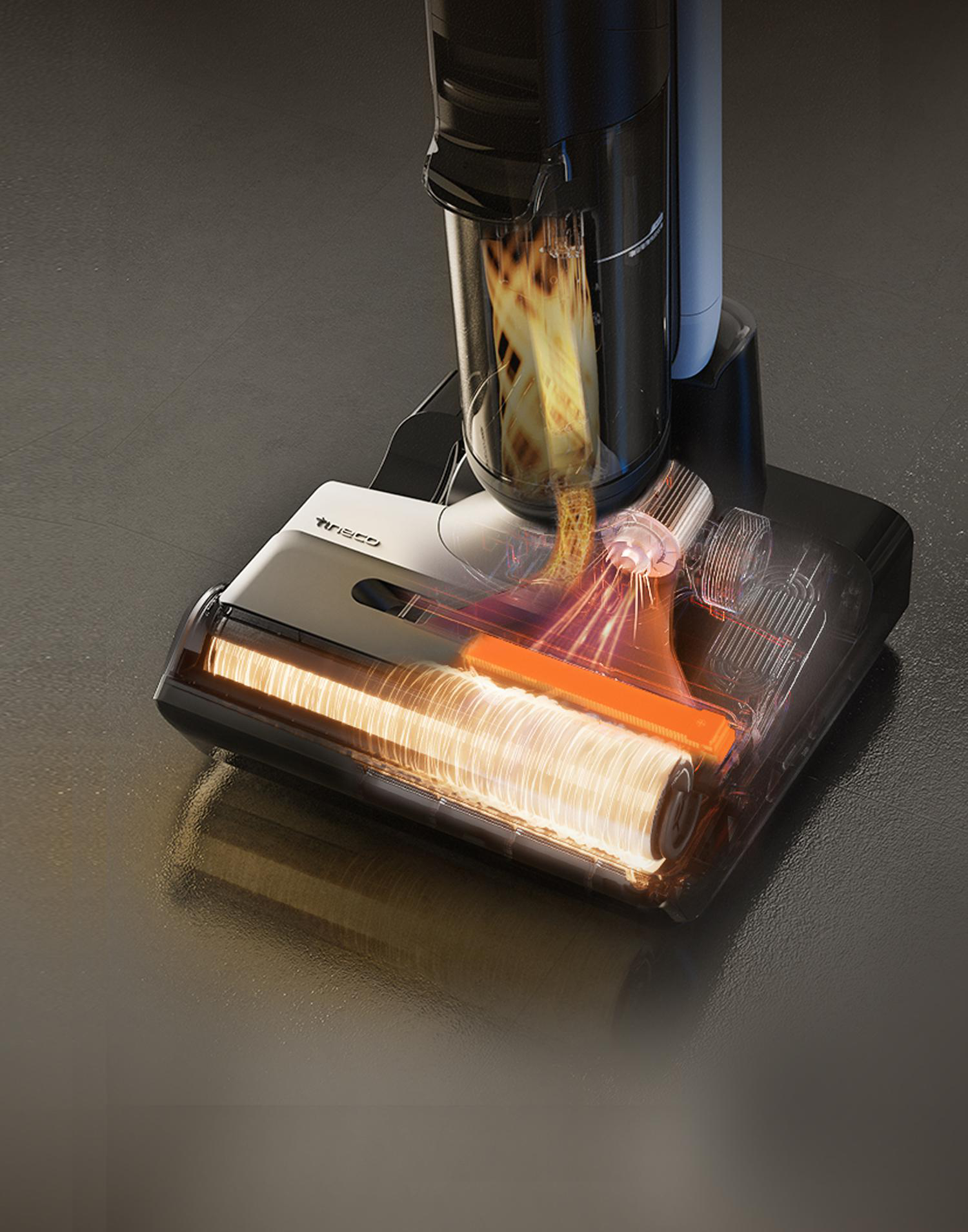 Nahaufnahme des Reinigungskopfes eines Staubsaugers, zeigt interne Komponenten und Licht.