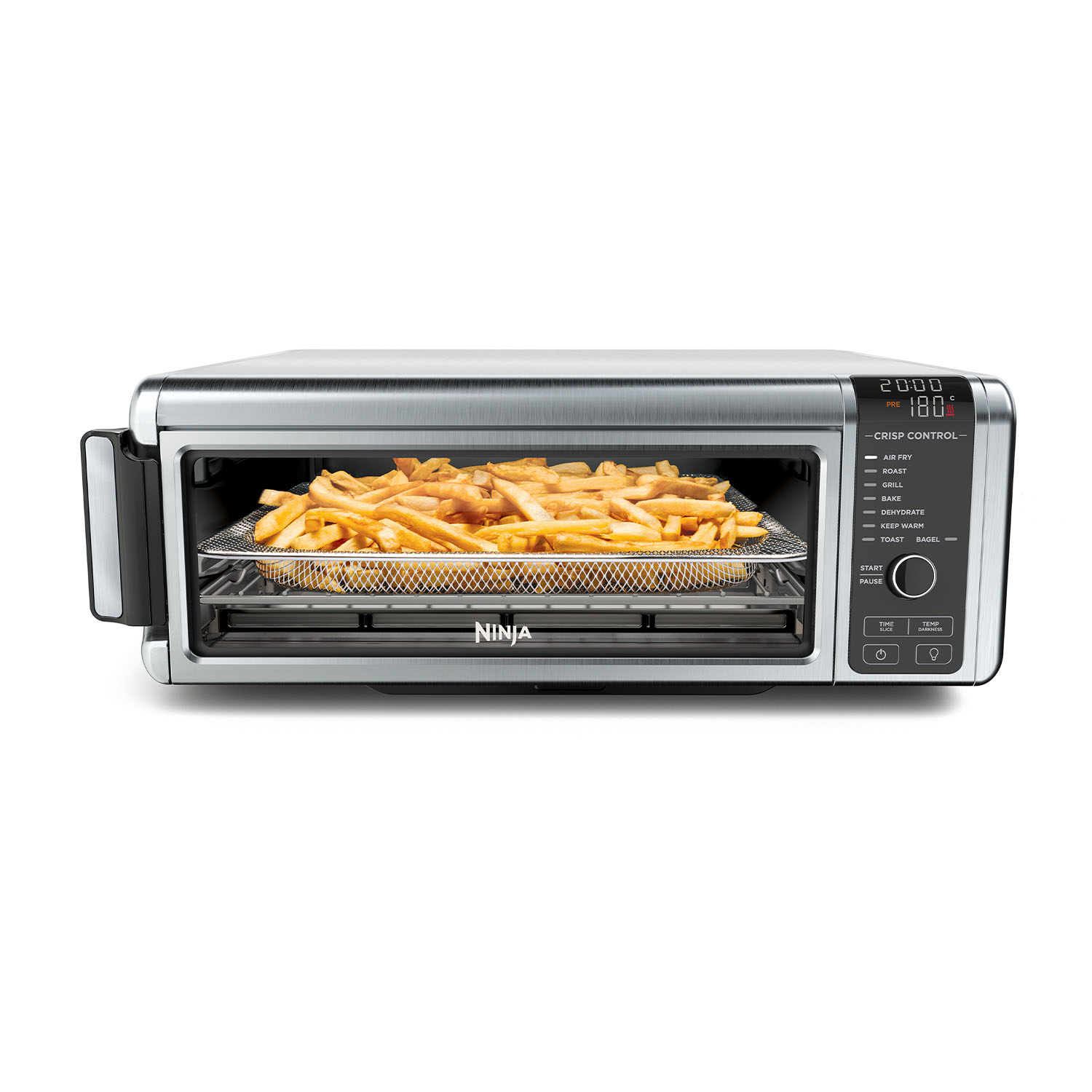 Friggitrice ad aria argentata con patatine fritte all'interno e display digitale. Pulsanti per varie modalità di cottura.