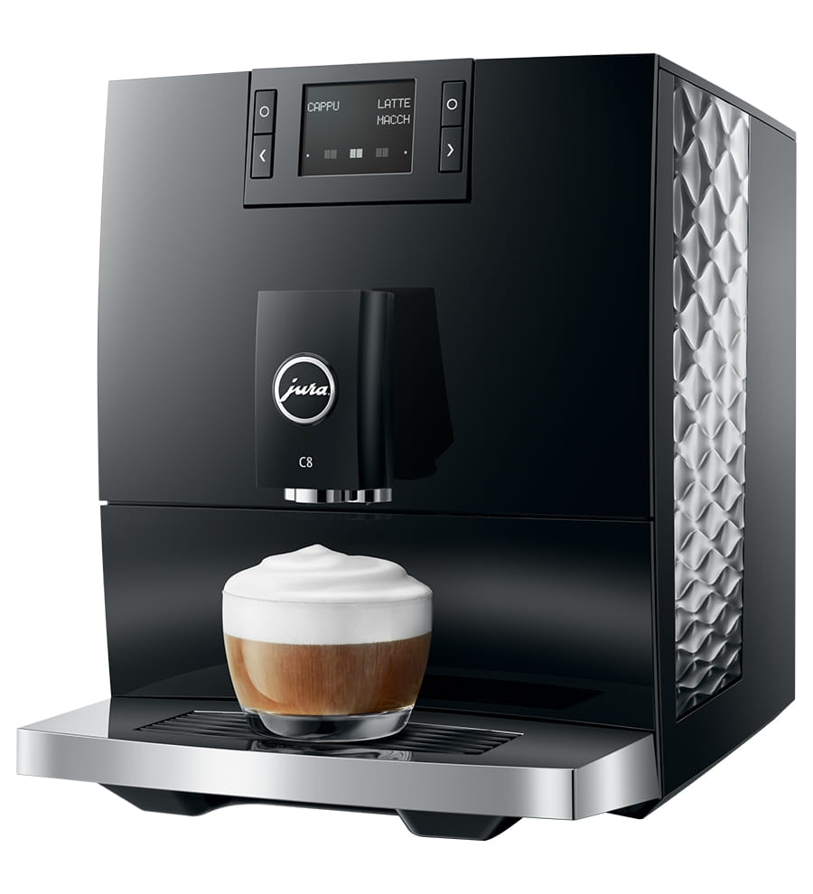 Czarny ekspres do kawy, cappuccino z pianką. Srebrna taca, czarne tło.