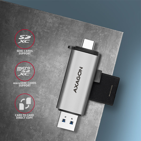 Egy ezüst és fekete Axagon USB-C adapter kártyanyílásokkal.