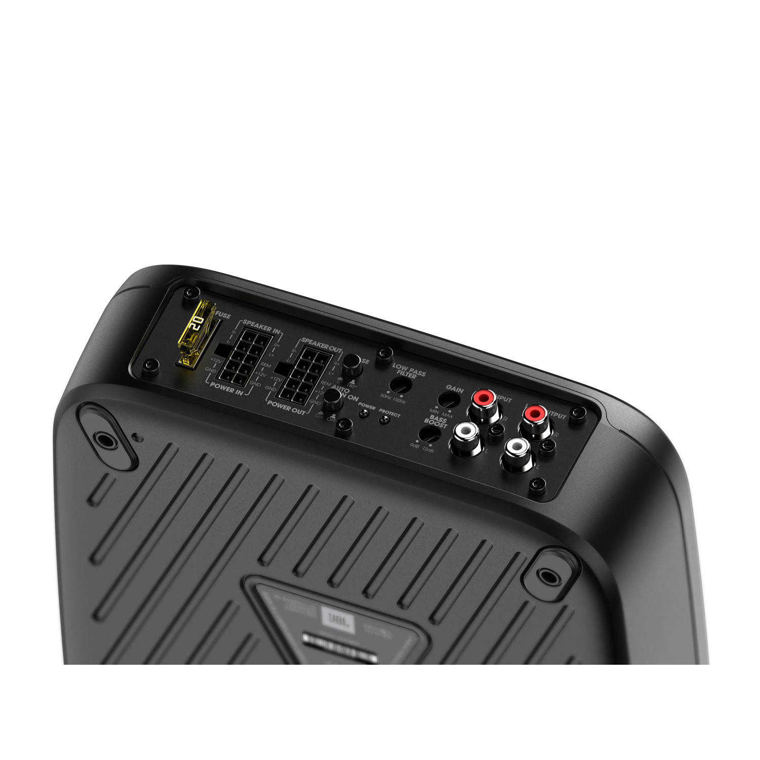 Onderaanzicht van een zwarte JBL auto-versterker, met aansluitingen en details.