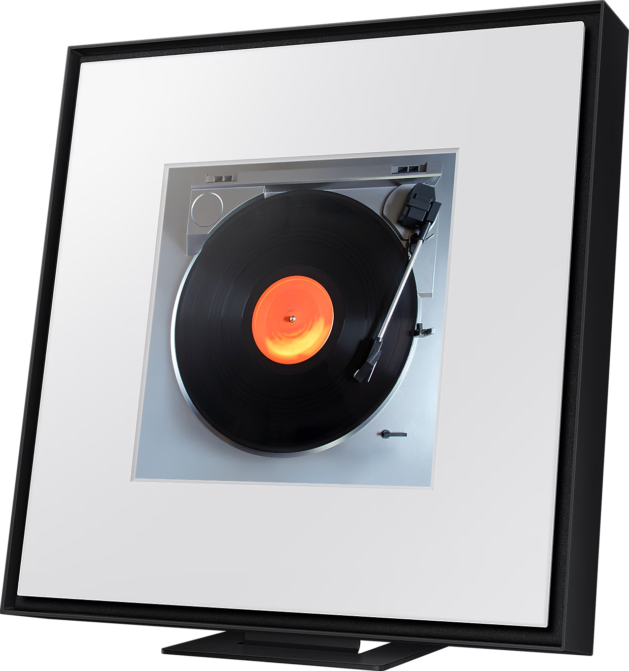 Une platine vinyle encadrée avec un disque vinyle en cours de lecture. Le disque a un centre orange.