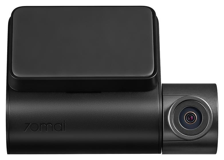 Czarna kamera samochodowa z obiektywem i ekranem, widok z góry, białe tło.