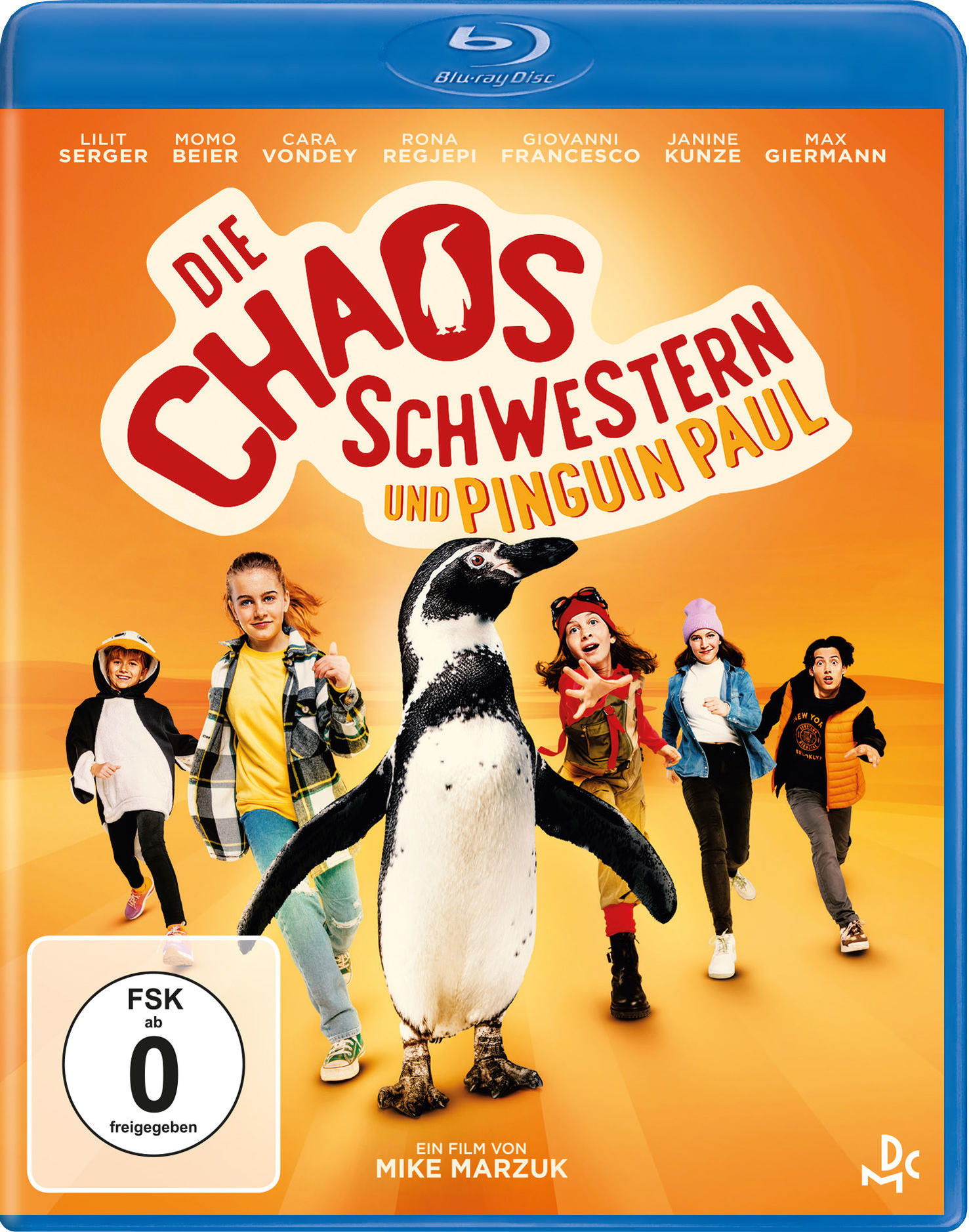 Blu-ray-Cover für 'Die Chaos Schwestern und Pinguin Paul', mit Kindern und einem Pinguin.