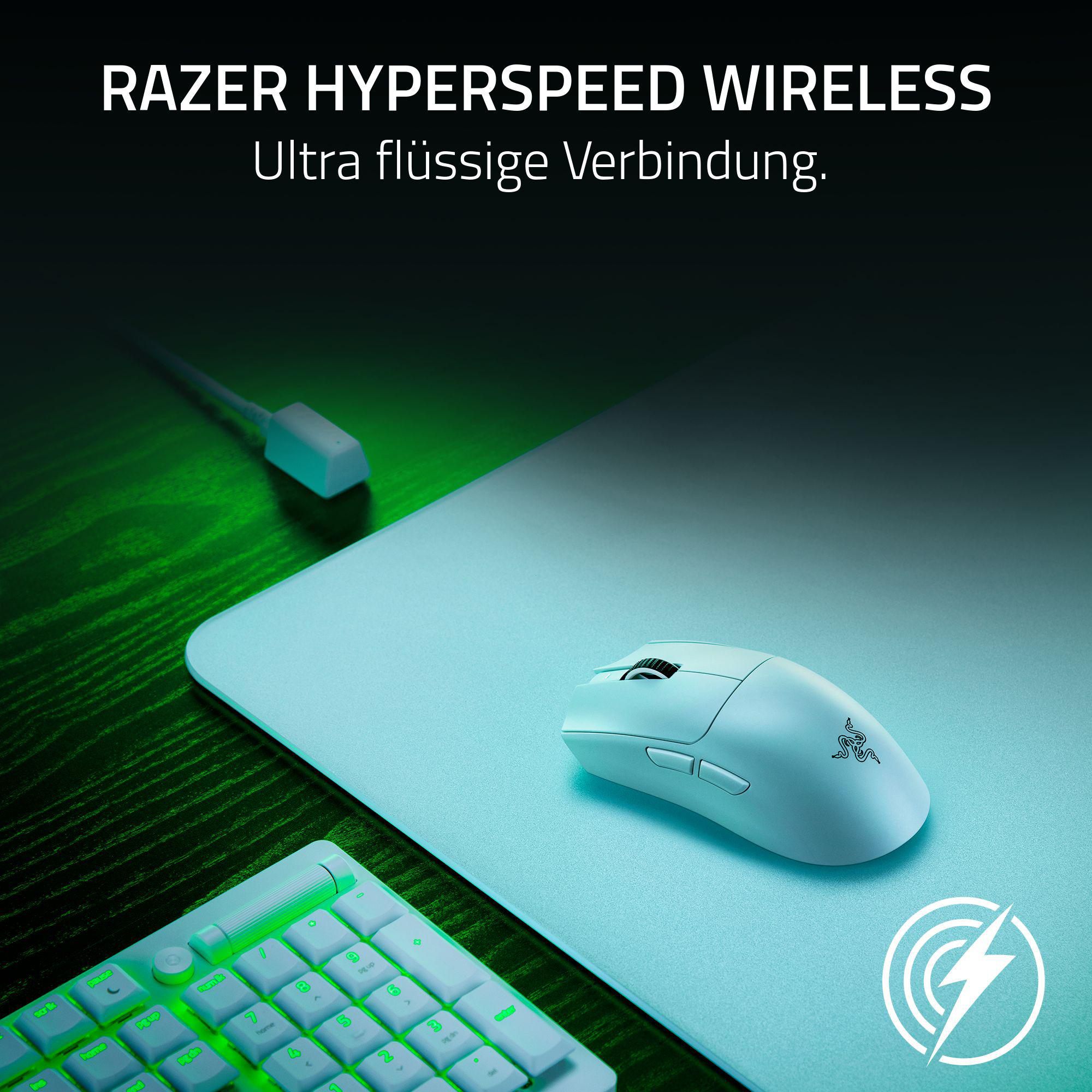 Eine Razer-Maus und -Tastatur auf einem hellblauen Mauspads. Text: 'RAZER HYPERSPEED WIRELESS' und 'Ultra flüssige Verbindung.'