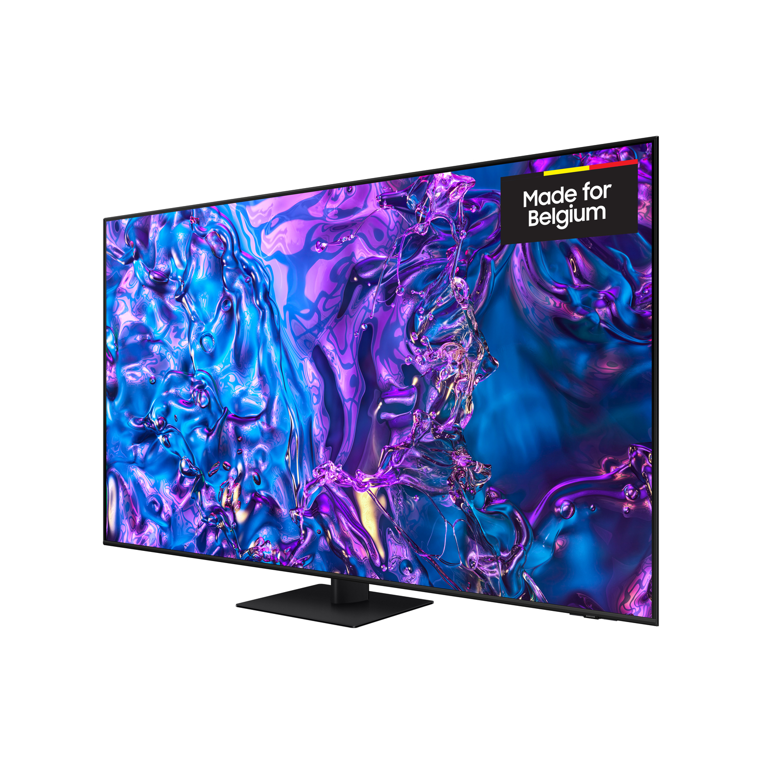 Een tv-scherm met een levendige, abstracte weergave en een sticker met de tekst "Made for Belgium".