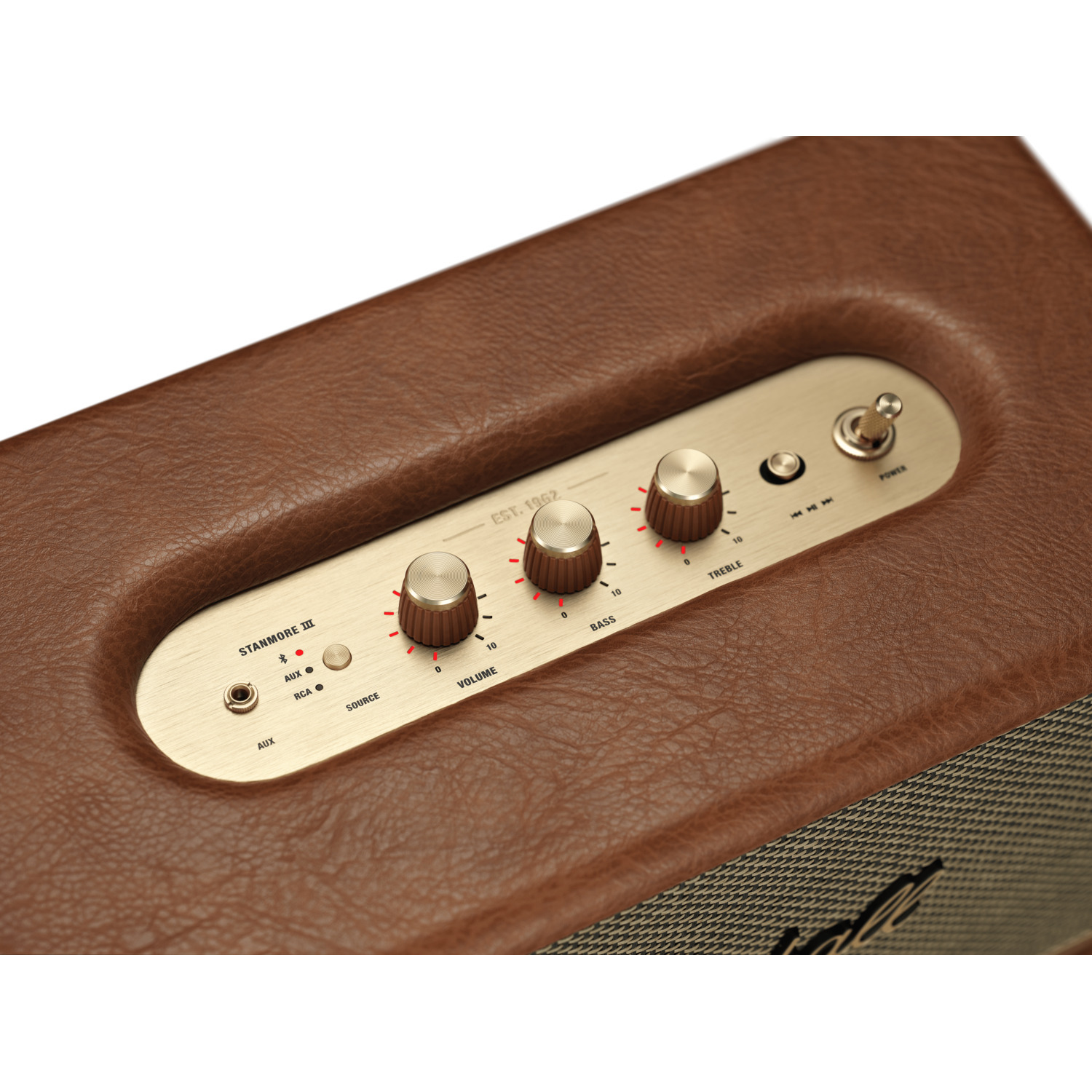 Close-up van een bruine Marshall-luidspreker met knoppen voor volume, bas en treble.