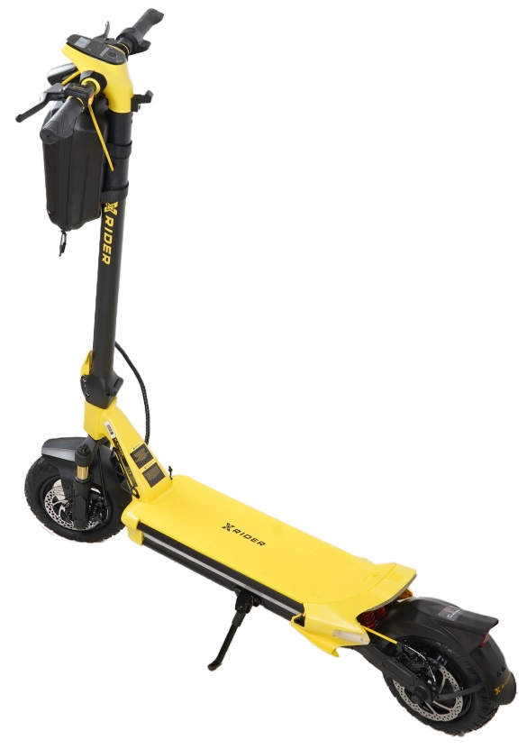 Żółta hulajnoga elektryczna. Jest z góry, pokazując całą strukturę.