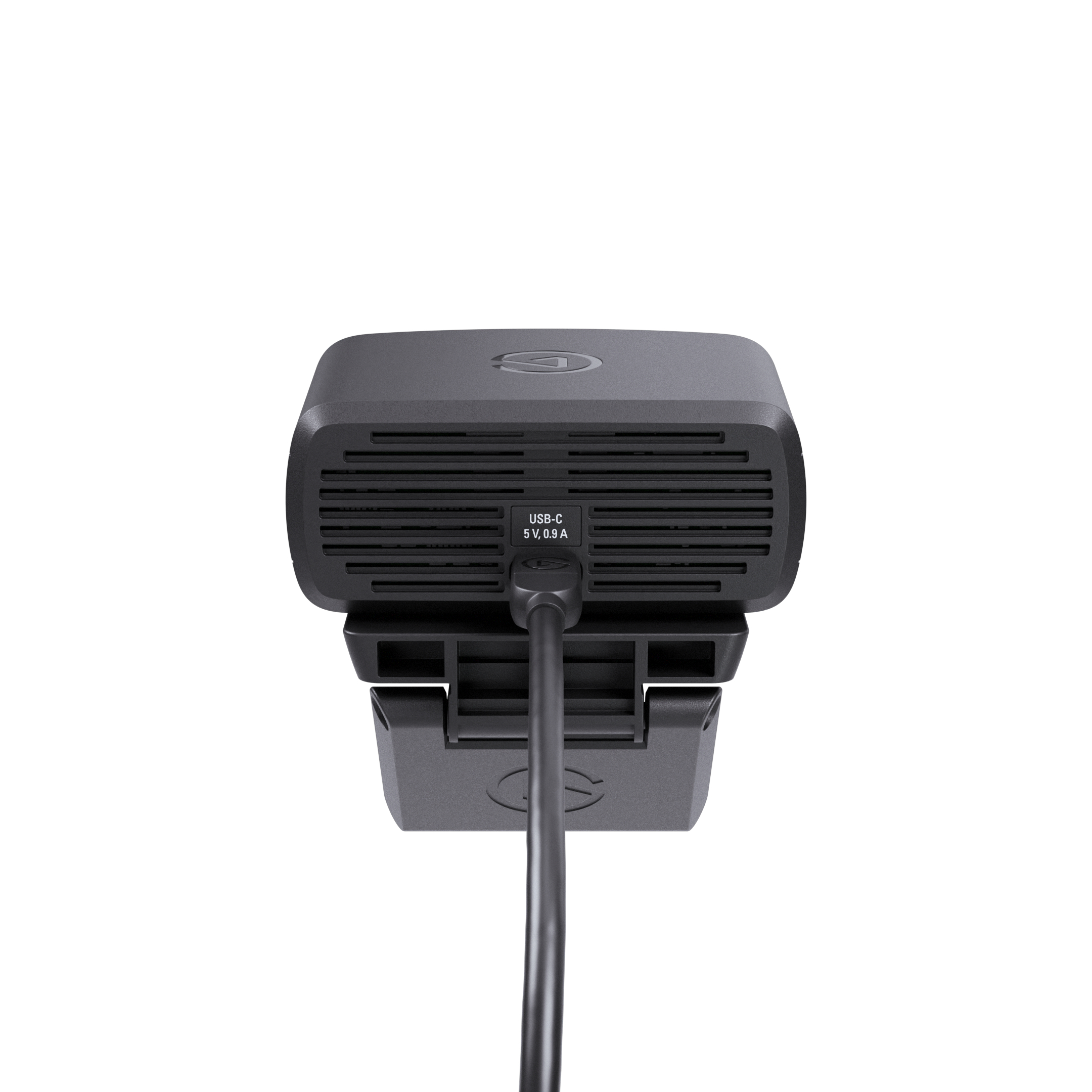 Eine schwarze Webcam mit angeschlossenem USB-C-Kabel. Die Kamera ist abgewinkelt und zeigt die Rückseite und das Kabel.