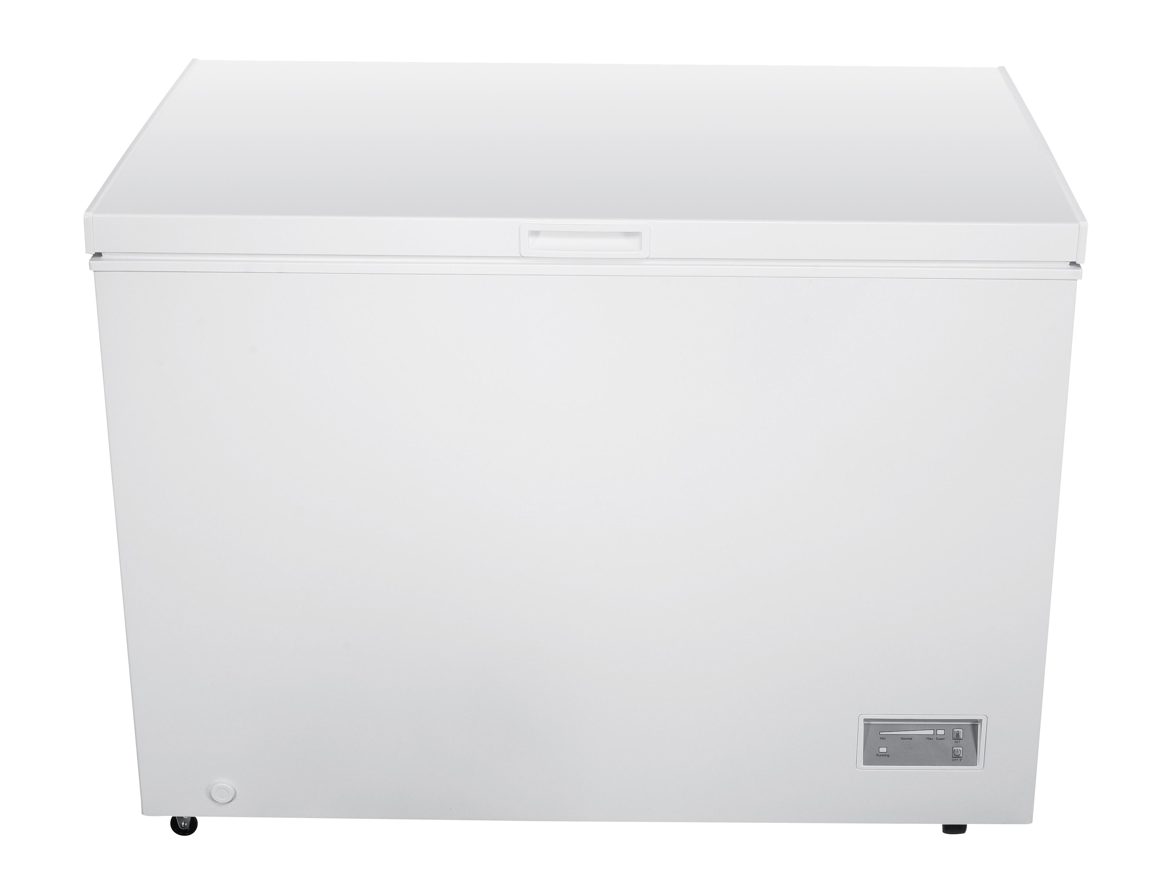 Weiße Truhen-Gefriertruhe: Draufsicht, weiß, rechteckig, mit Bedienfeld, isolierter Hintergrund.