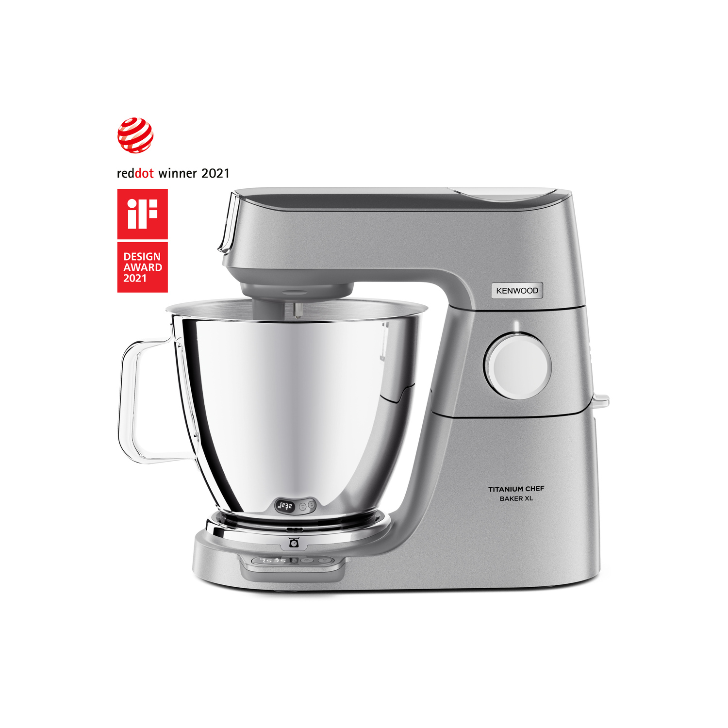 Zilveren Kenwood keukenmixer met een grote kom. Reddot winner 2021 en iF Design Award 2021 stickers aanwezig.