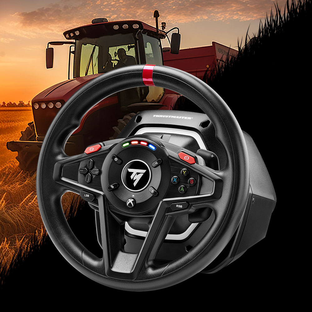 Volante nero con striscia rossa, il trattore sullo sfondo e la parola Thrustmaster.