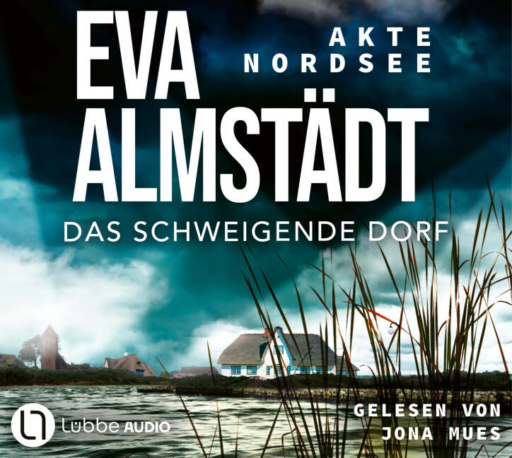 Buchcover, Titel: Eva Almstädt, Akte Nordsee. Zeigt eine Küstenlandschaft mit Kirche und Schilf.