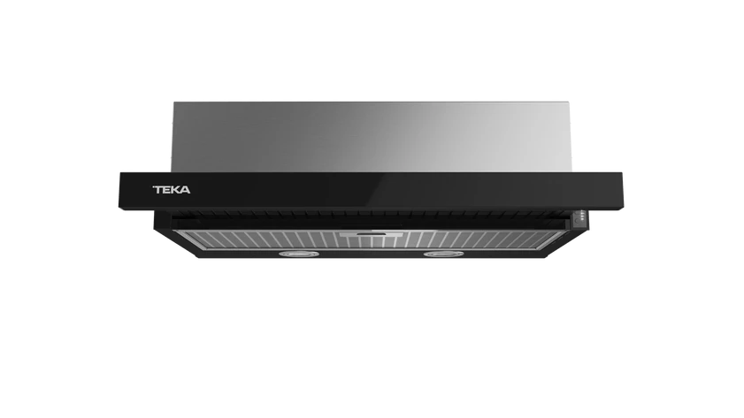 Campana extractora negra con logo TEKA, parte superior plateada. Aislada sobre fondo negro.