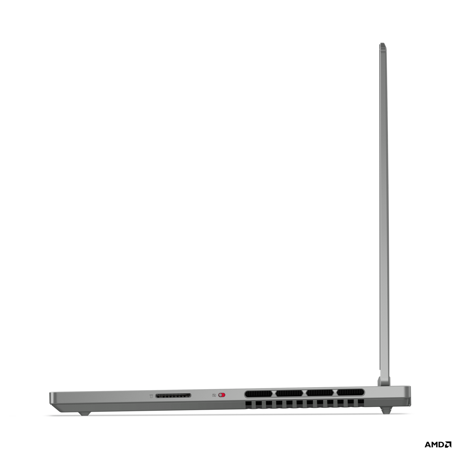 Zilveren laptop zijaanzicht, zwart scherm, poorten zichtbaar. Zwarte achtergrond.