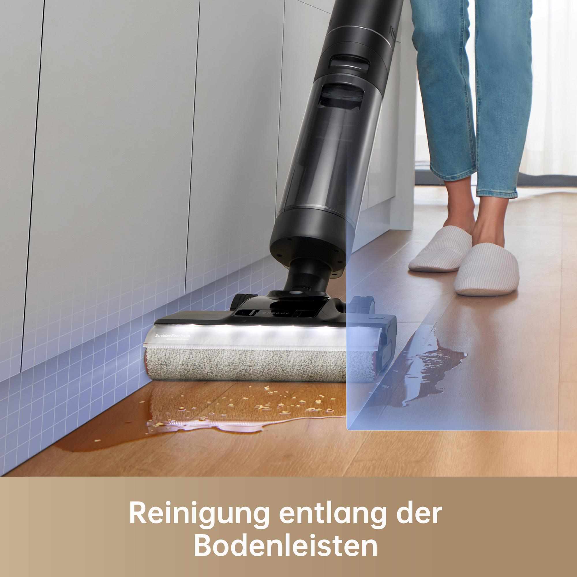 Roboterstaubsauger reinigt einen Boden. Text: 'Reinigung entlang der Sockelleisten'.