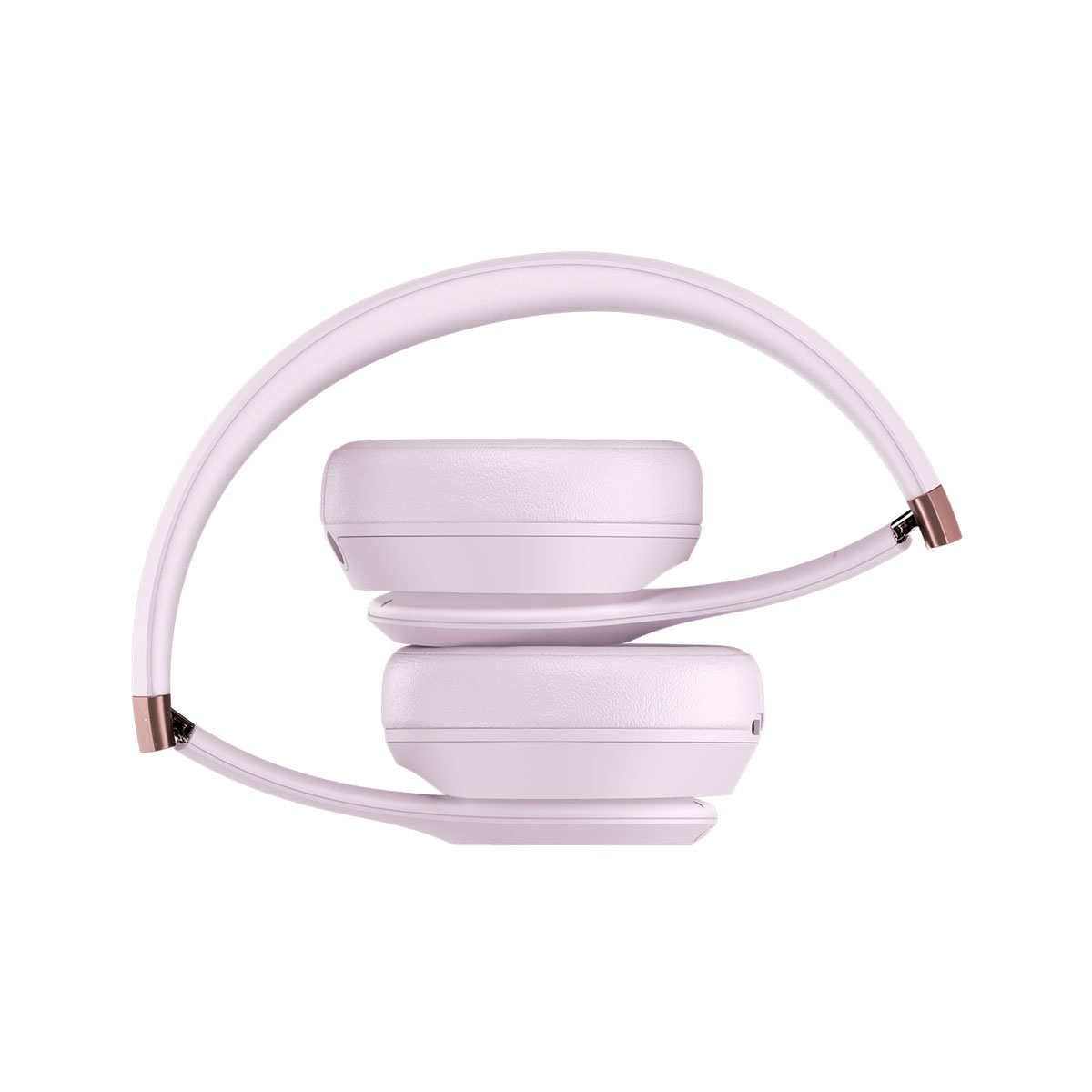 Auriculares rosas plegados, detalles en oro rosa. Fondo blanco.