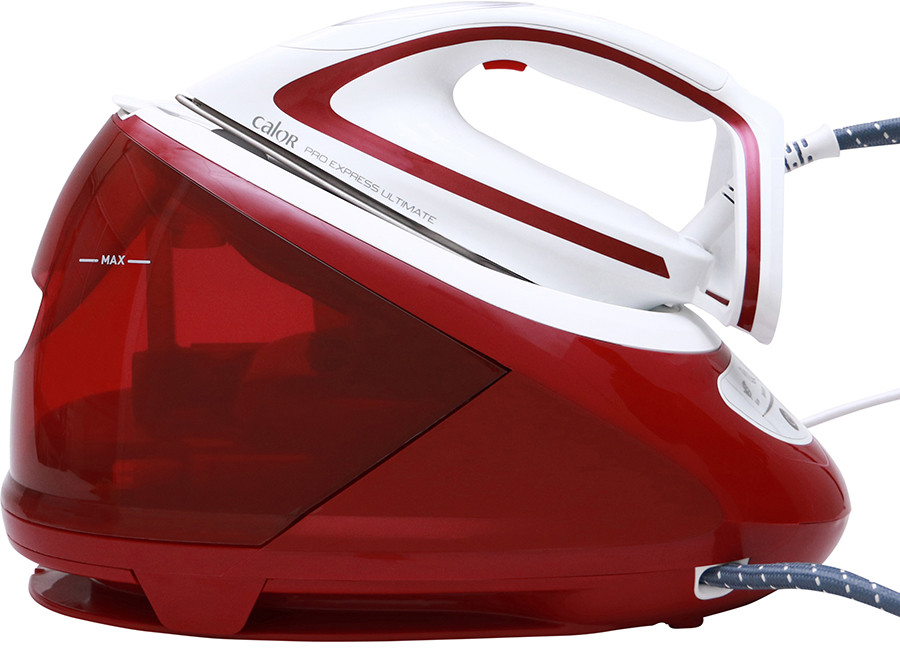 Fer à vapeur rouge et blanc avec réservoir d'eau, sur fond blanc.