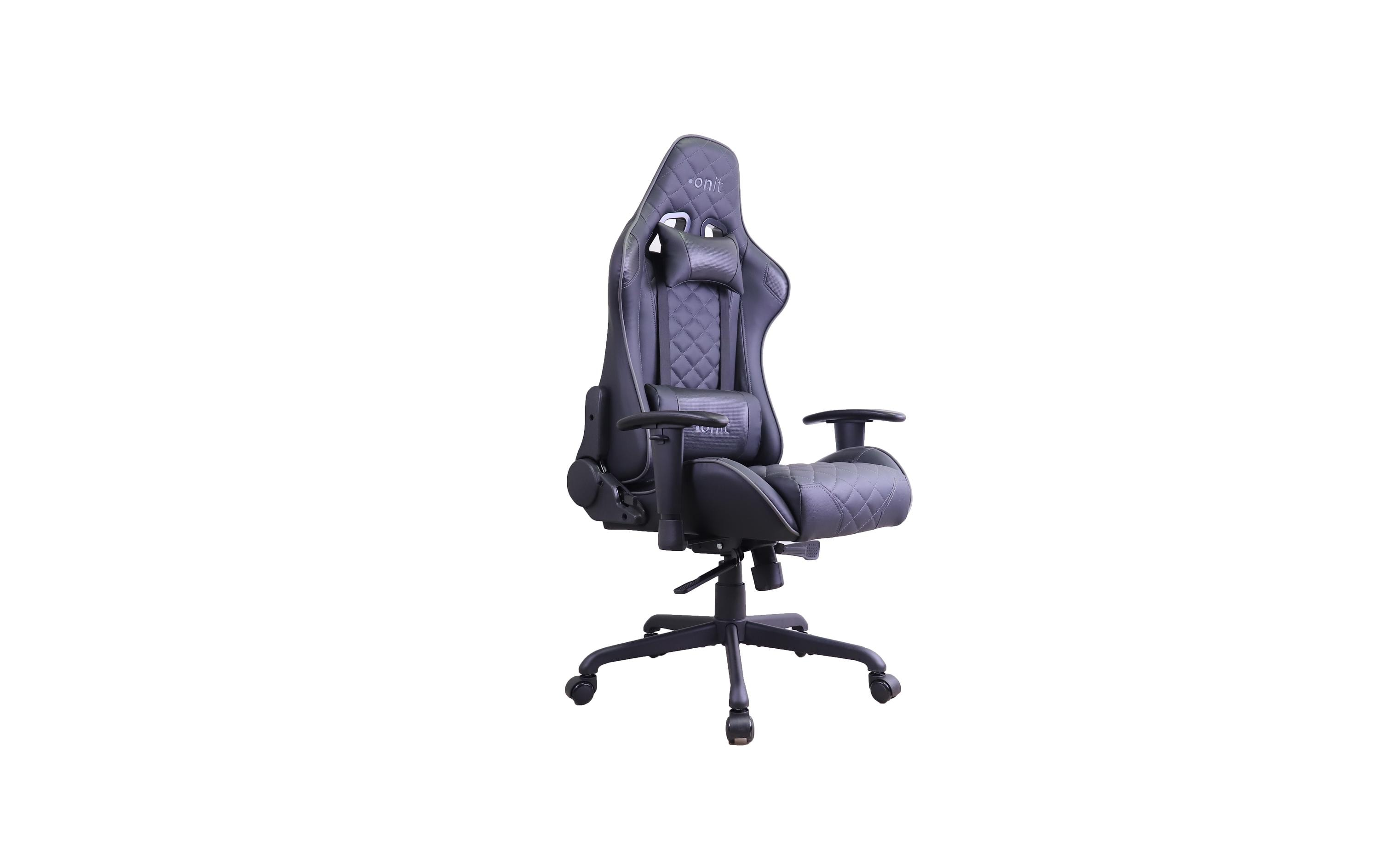 Sedia da gaming nera con schienale alto, poggiatesta e braccioli. La sedia è su sfondo bianco.