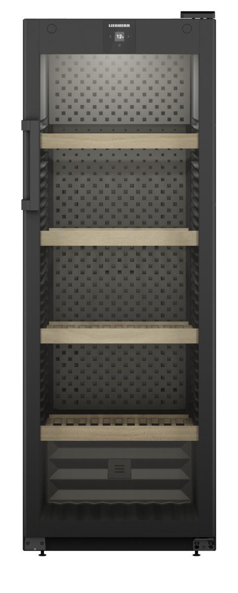 Schwarzer Weinkühlschrank mit Holzregalen.