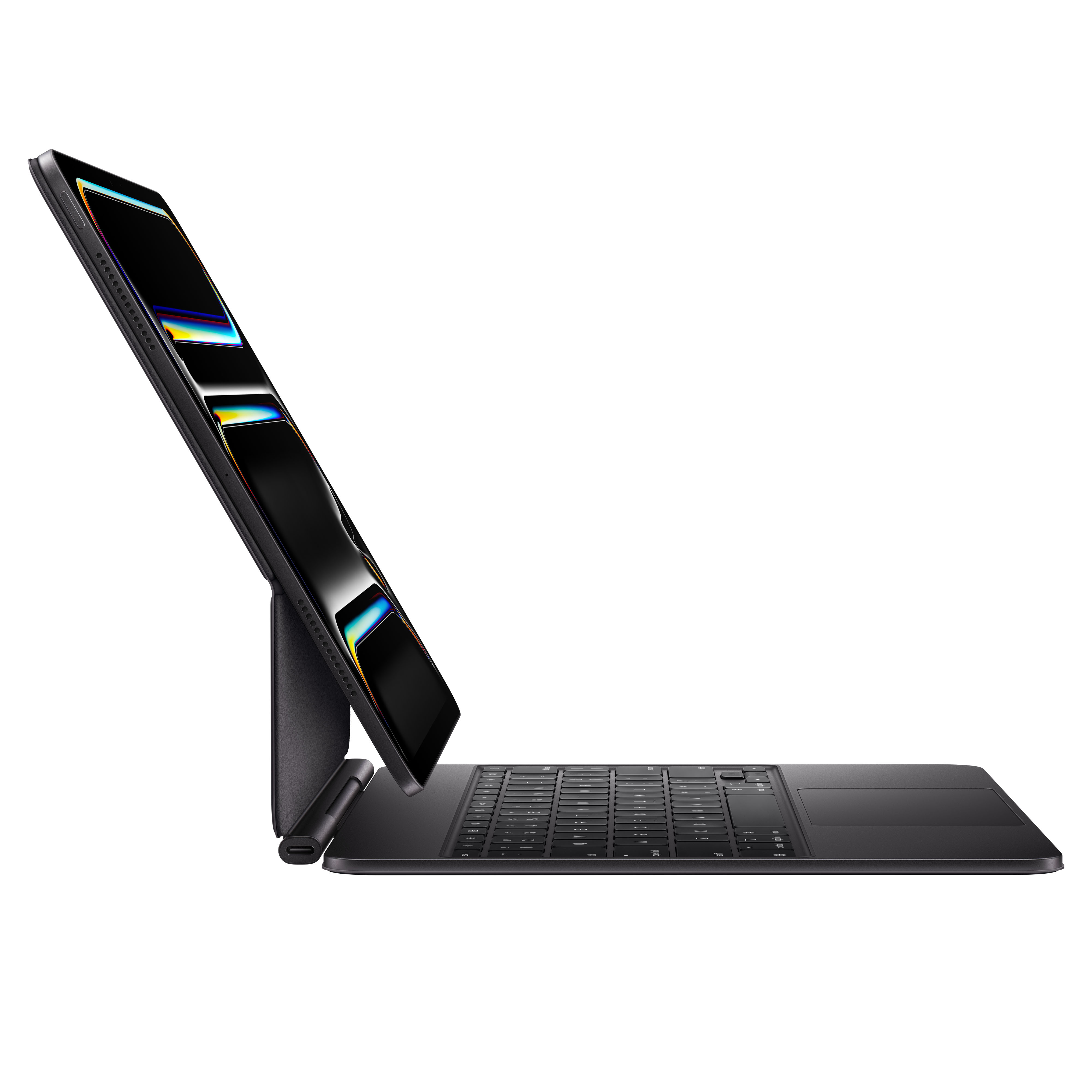 Ein schwarzes iPad Pro mit angeschlossener Tastatur, leicht angewinkelt, um den Bildschirm zu zeigen.