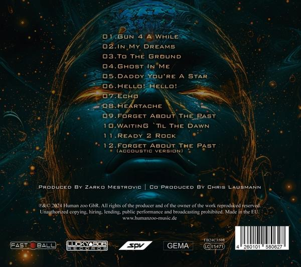 Albumcover mit gesichtsähnlichem Design. Songtitel und Produktionscredits sind aufgelistet.