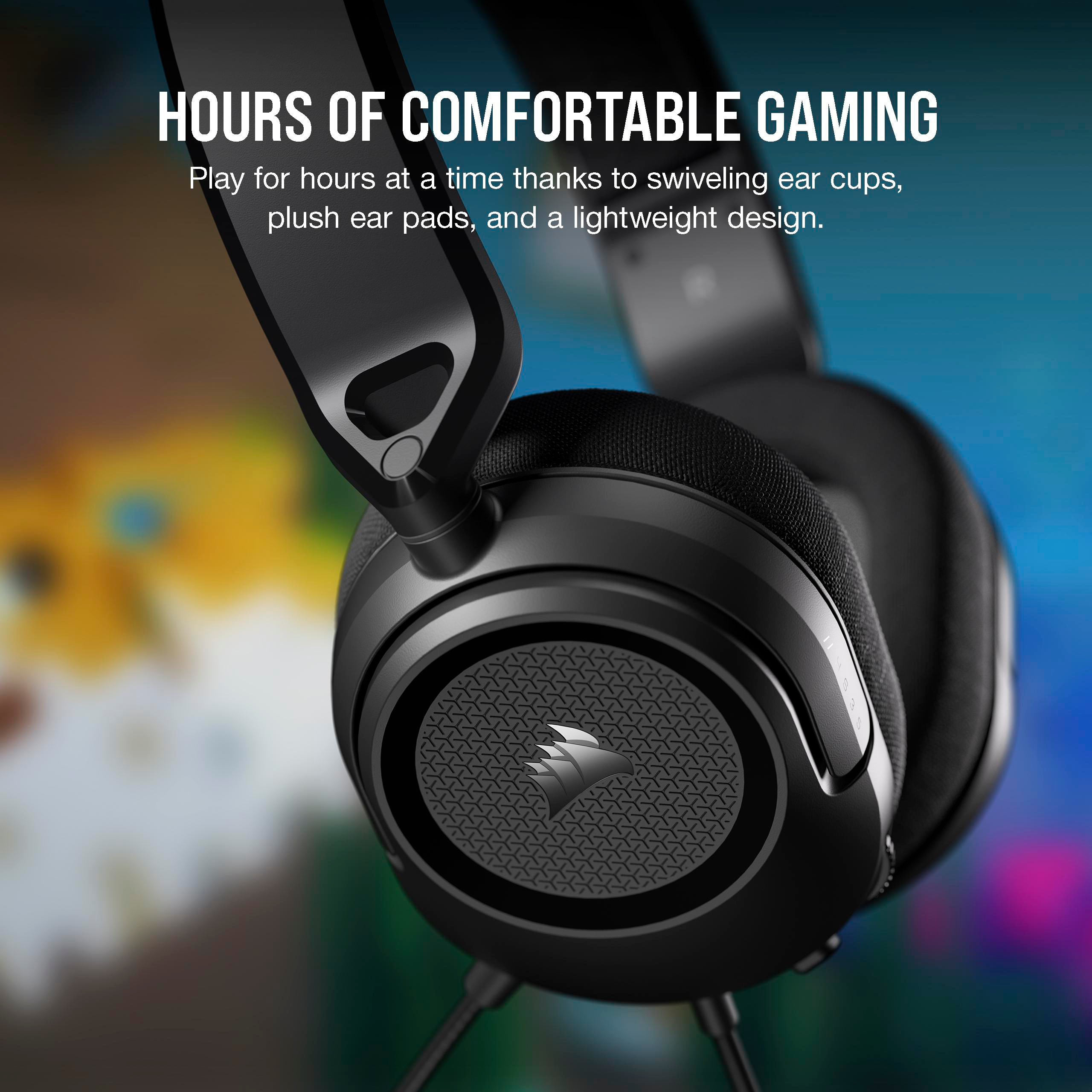 Ein schwarzes Headset mit Logo. Text: Stunden komfortablen Spielens. Schwenkbare Ohrmuscheln und leichtes Design.