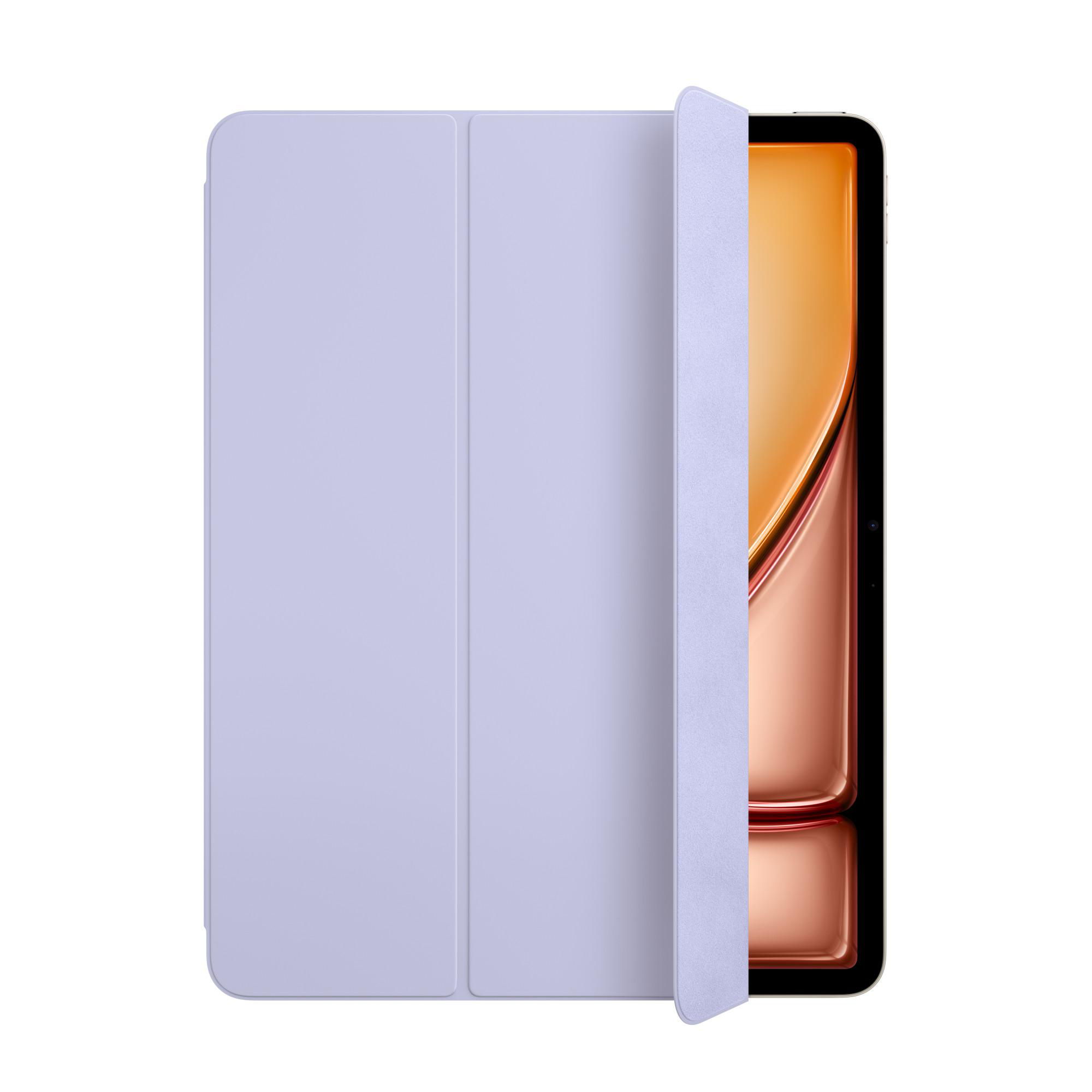 Lila iPad-Hülle, geöffnet, zeigt iPad-Bildschirm. Weißer Hintergrund.
