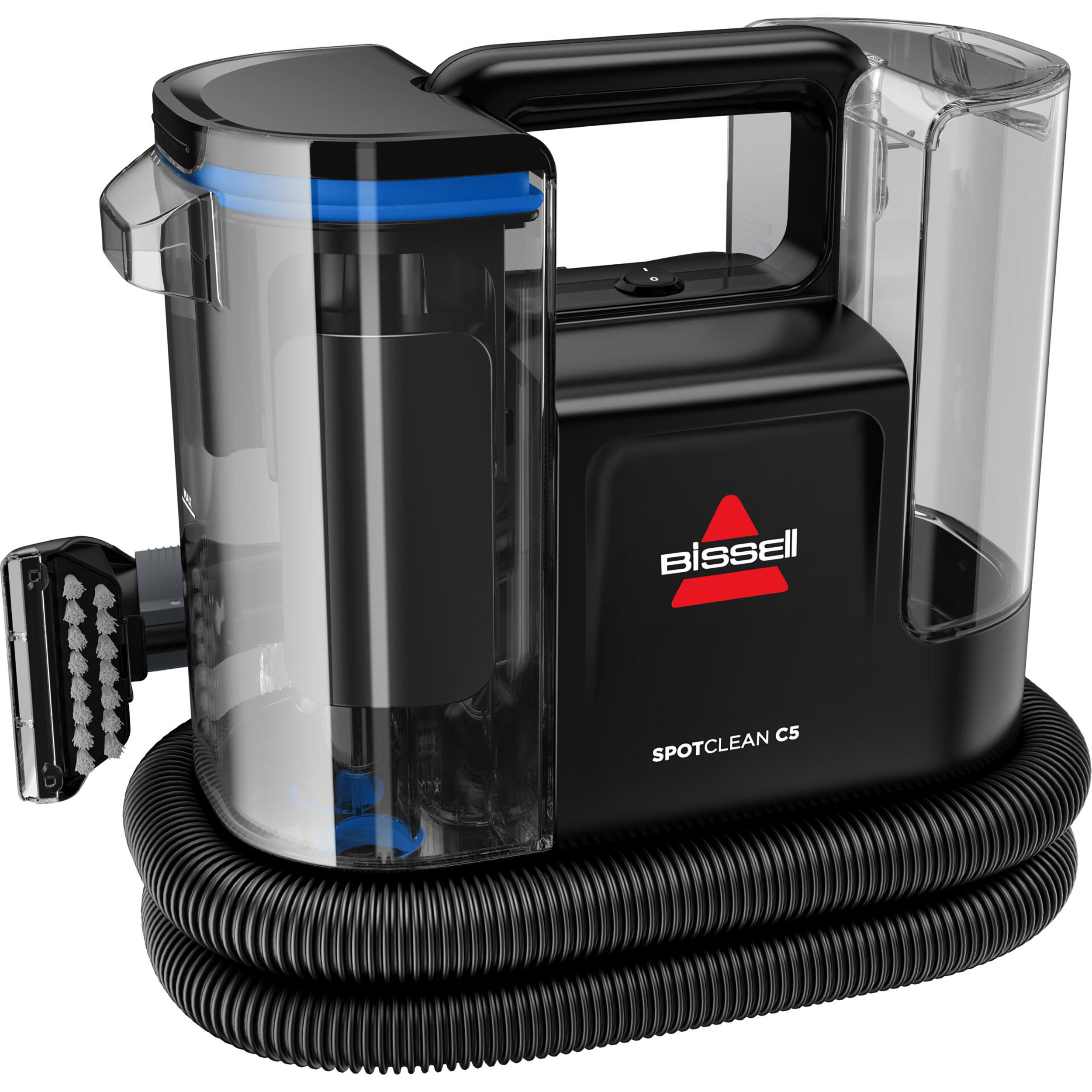 Bissell SpotClean C5 Reiniger mit schwarzem Schlauch und transparenten Wassertanks. Produkt auf weißem Grund.