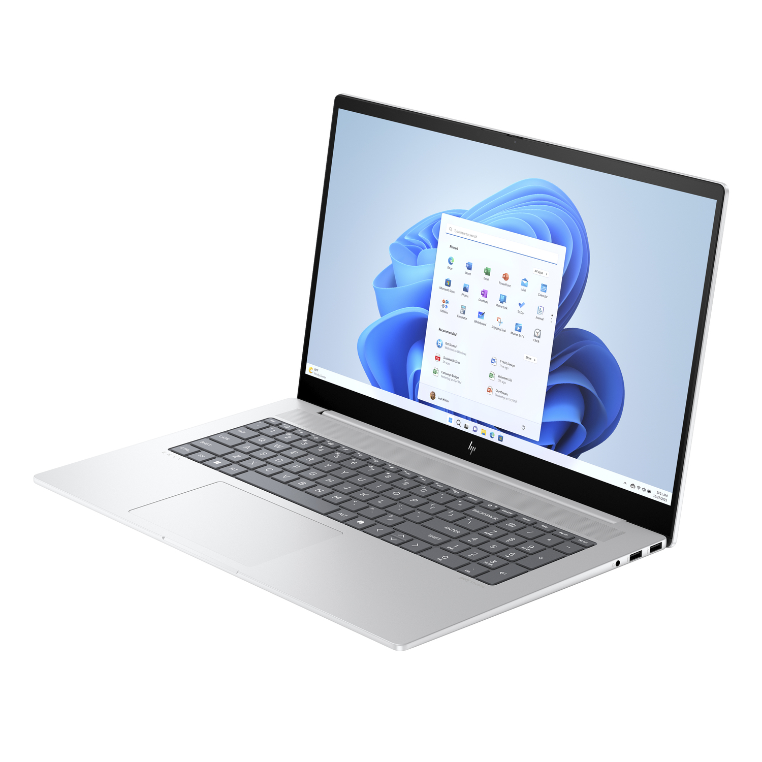Ordinateur portable argenté ouvert, montrant un écran Windows 11 avec des applications. Fond blanc.