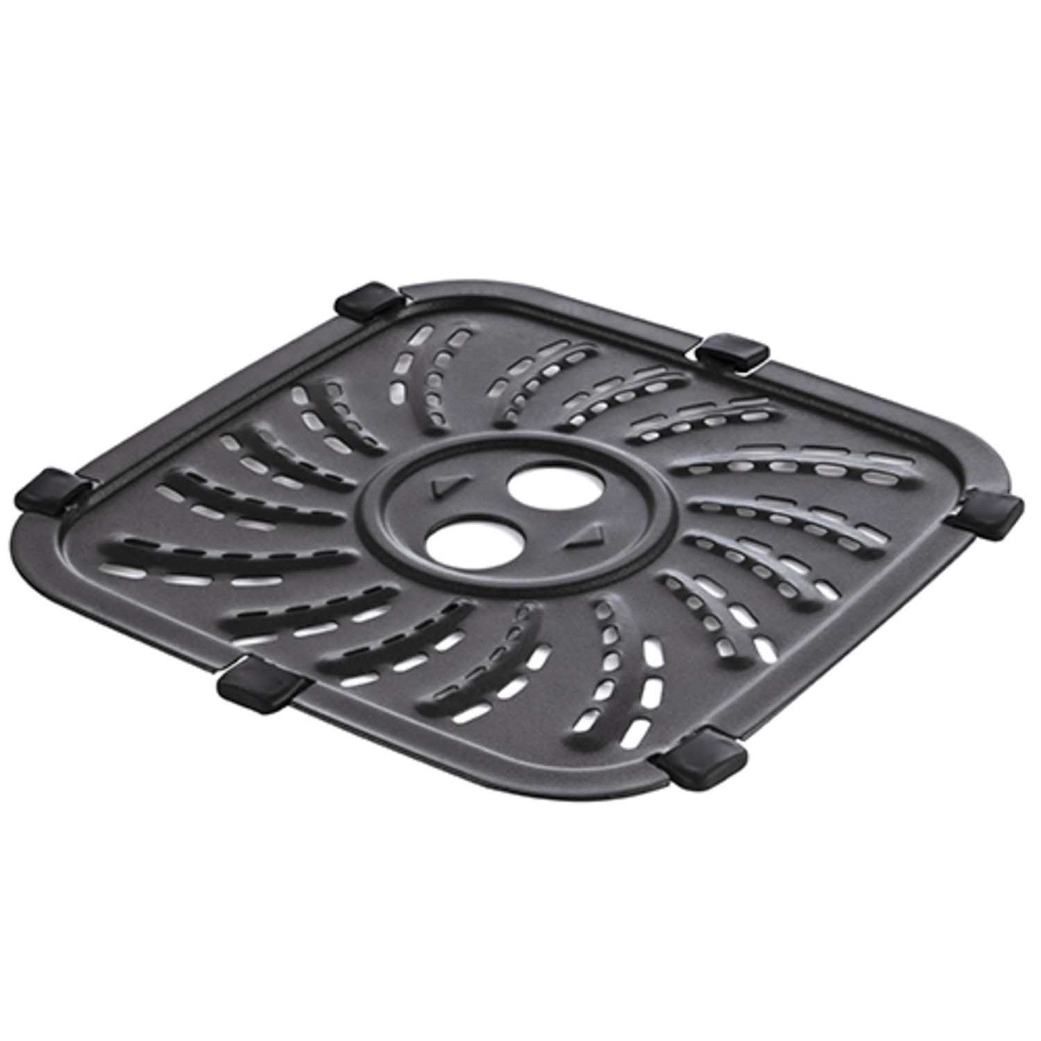 Een zwart, vierkant accessoire voor de airfryer met gebogen sleuven en vier zwarte rubberen voetjes.