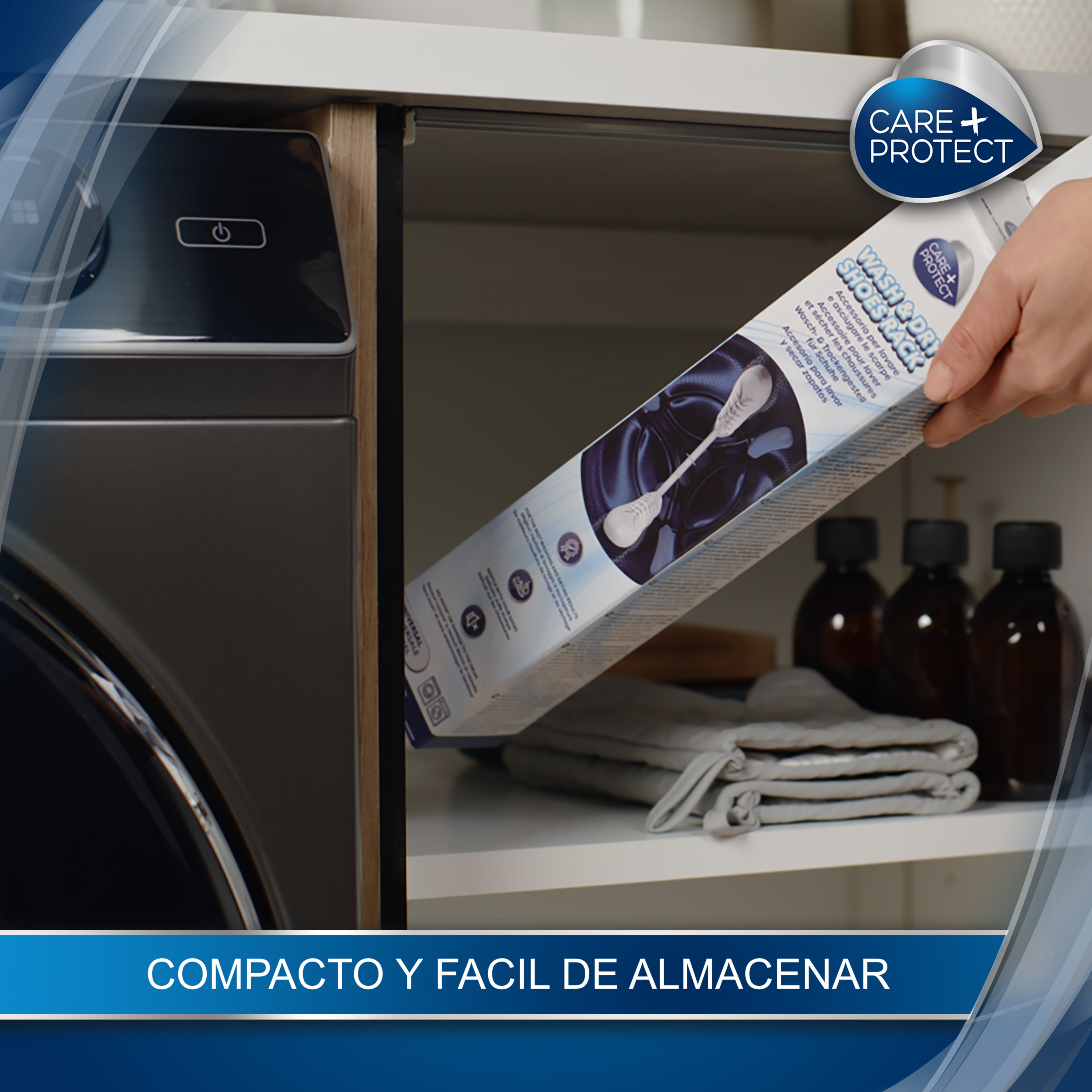 Una mano toma un producto de un estante. El paquete tiene texto e imágenes.