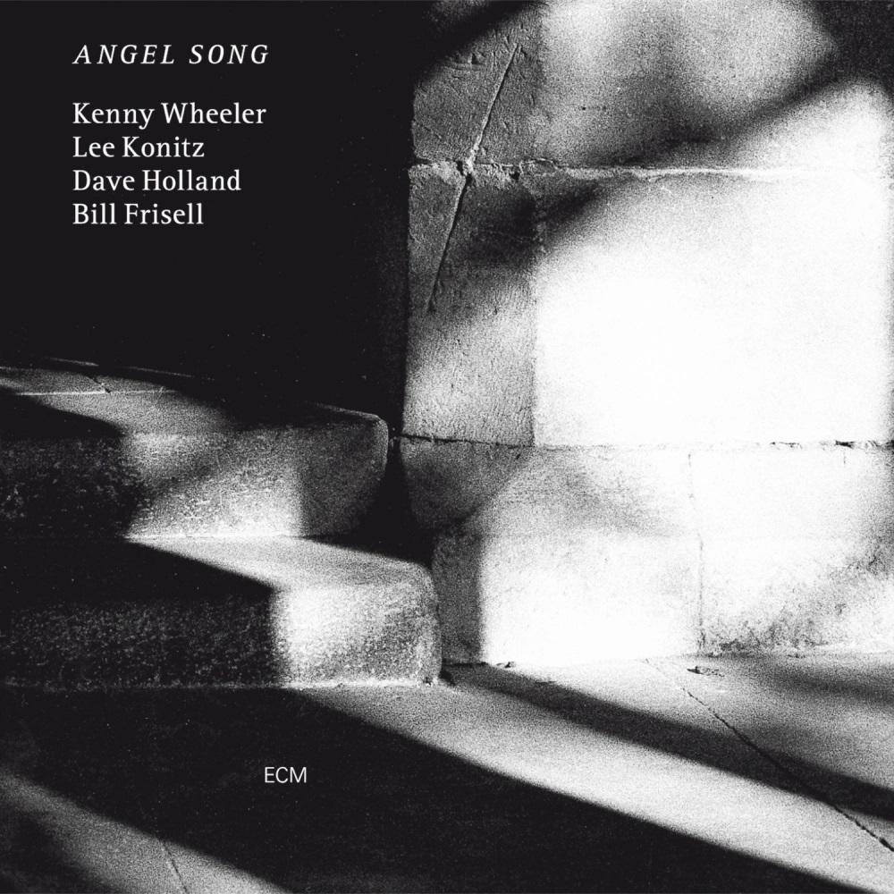 Fekete-fehér fotó kő lépcsőkről és falról, szöveg overlay-jel: Angel Song, és a zenészek nevei.