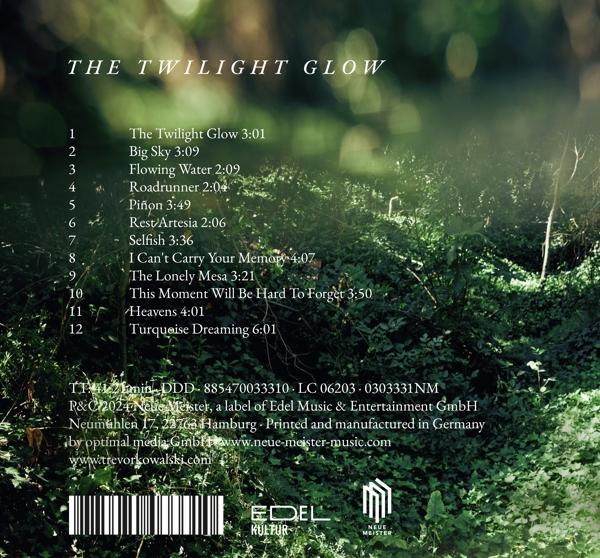 Albumcover mit Titelliste. Der Titel lautet 'THE TWILIGHT GLOW'. Weißer Text auf dunklem Hintergrund.