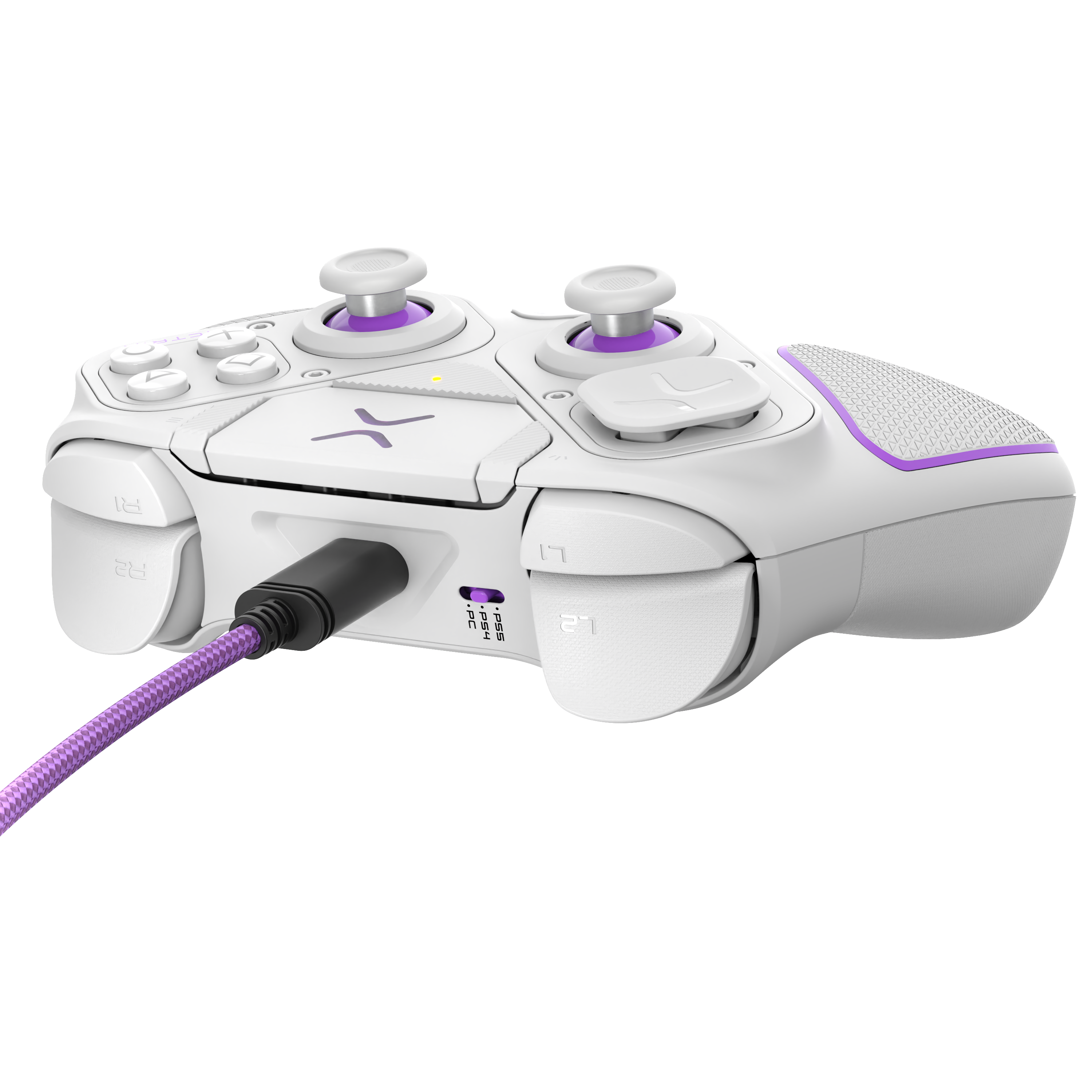 Ein weiß-violetter Gaming-Controller mit Knöpfen und Kabel. Der Controller ist abgewinkelt.