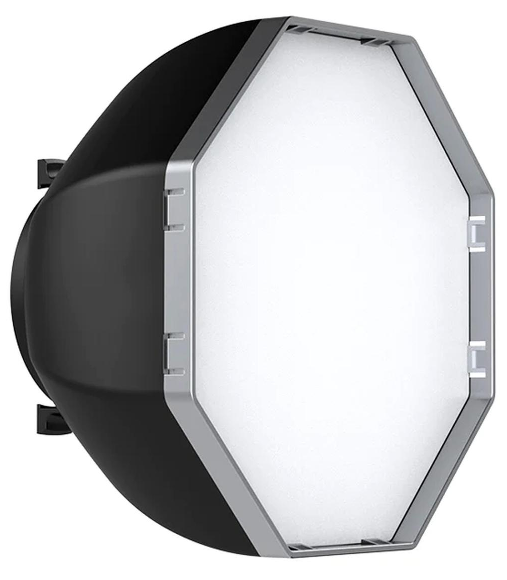 Fekete-ezüst softbox. Nyolcszögletű forma fehér belsővel, stúdióvilágításhoz.